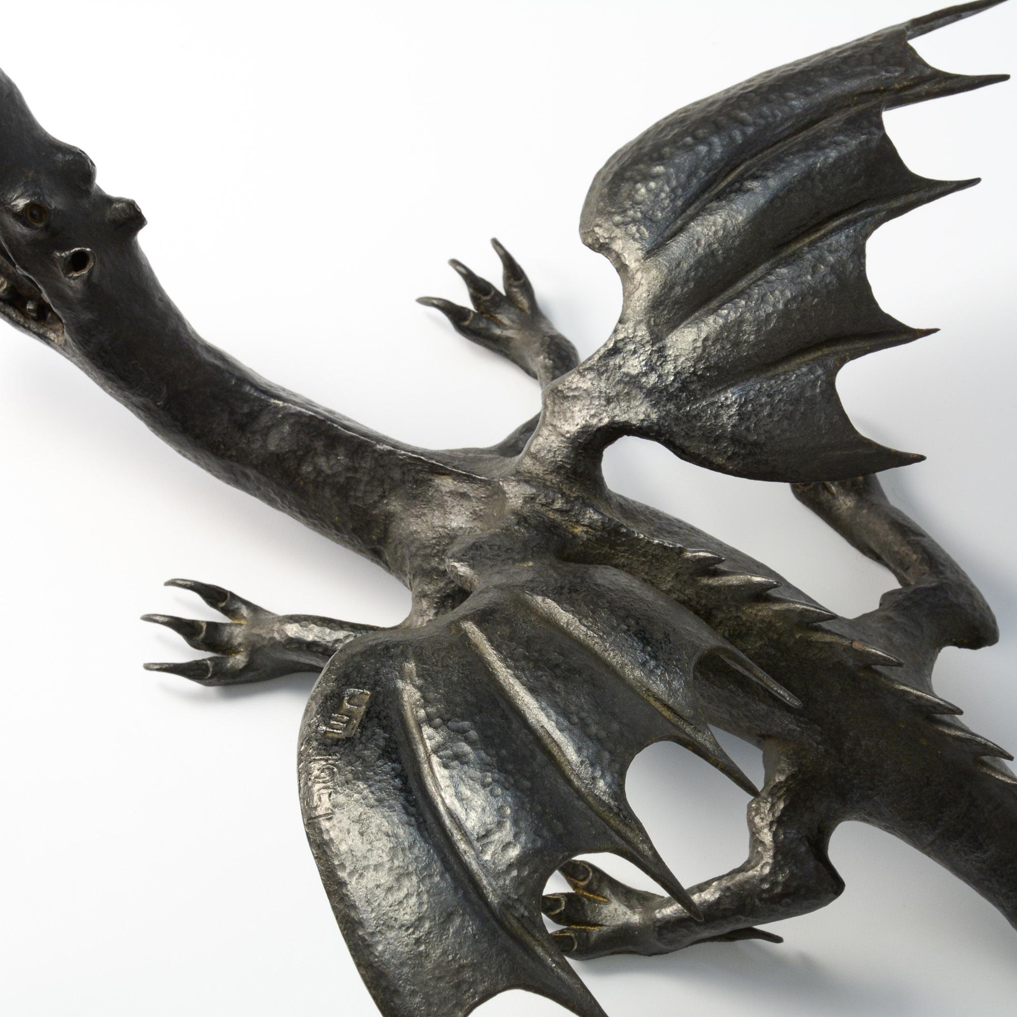 Sculpture de dragon en fer forgé à la main en vente 11