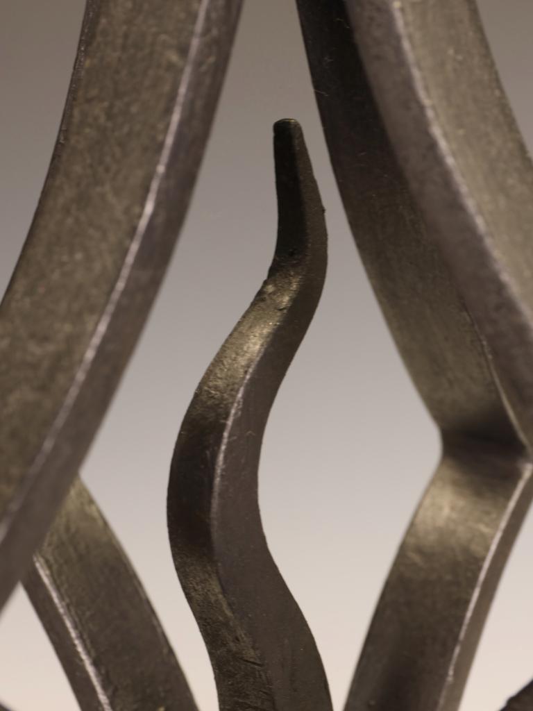 Ensemble de compagnons de feu en fer forgé à la main  Arts & Crafts / Début du 20e siècle en vente 5