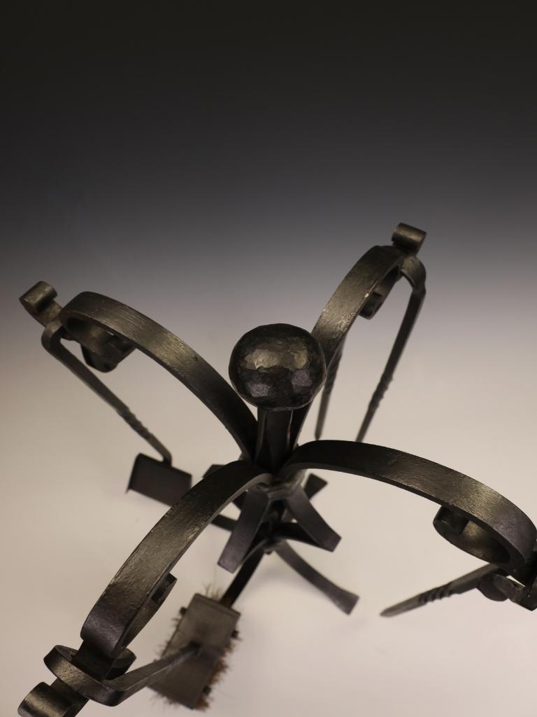 Ensemble de compagnons de feu en fer forgé à la main  Arts & Crafts / Début du 20e siècle en vente 7