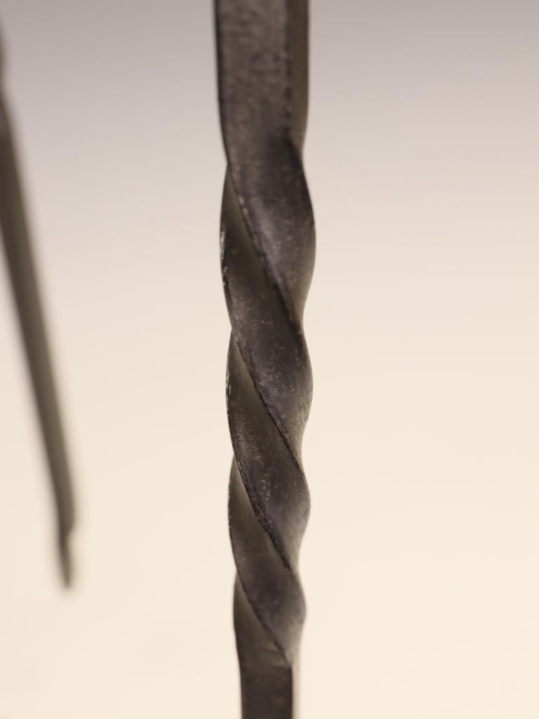 Ensemble de compagnons de feu en fer forgé à la main  Arts & Crafts / Début du 20e siècle en vente 2