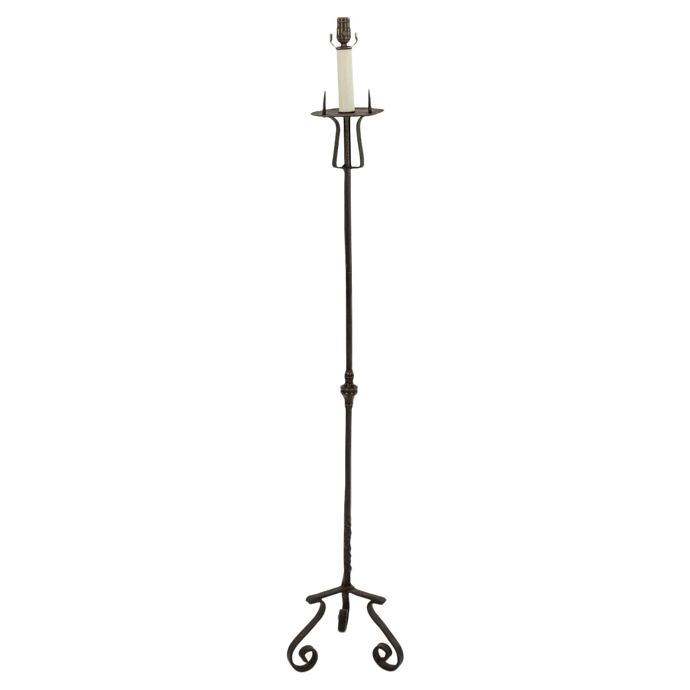 Lampada da terra in ferro forgiato a mano