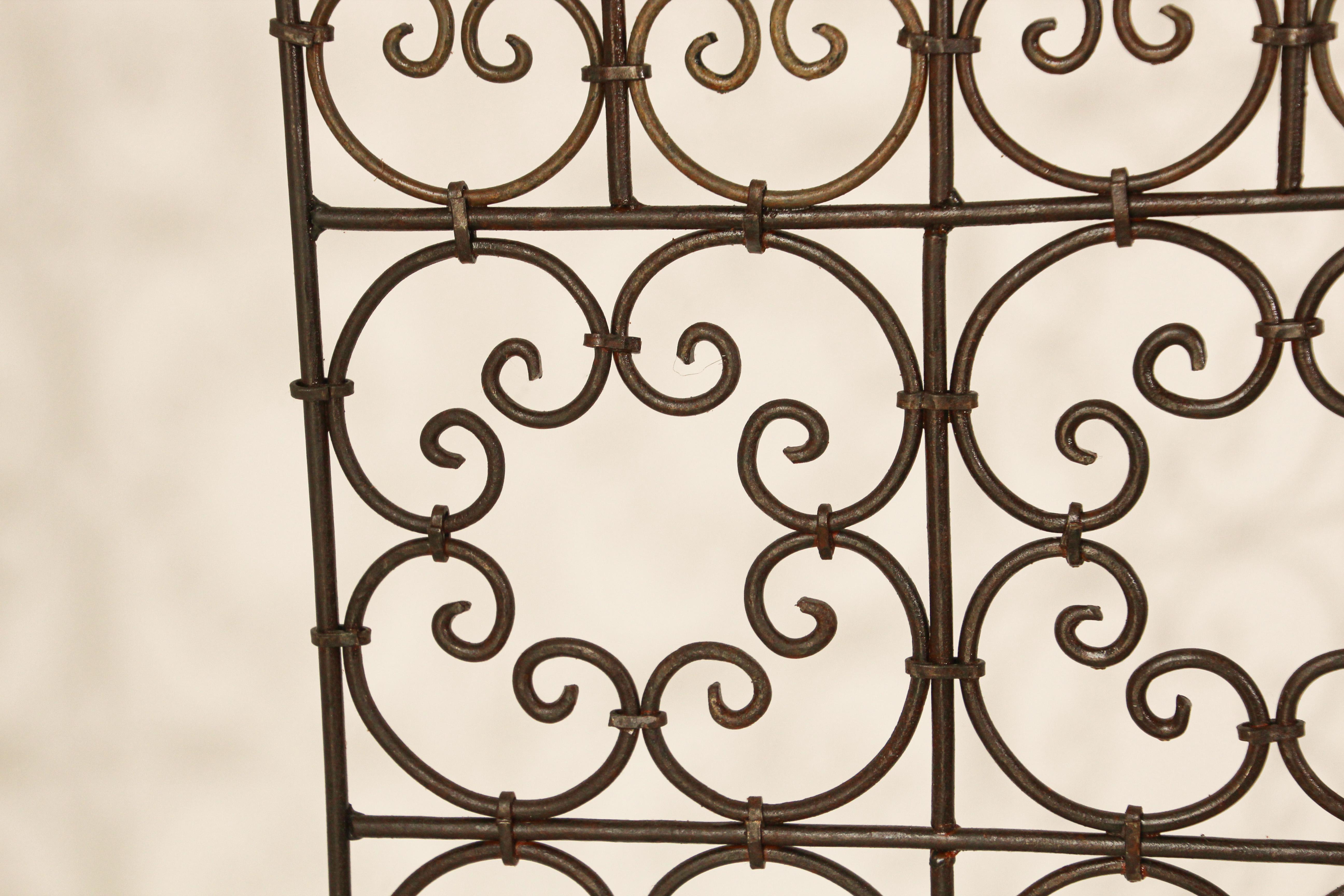 Hand Forged Iron Moorish Folding Screen In Good Condition For Sale In North Hollywood, CA