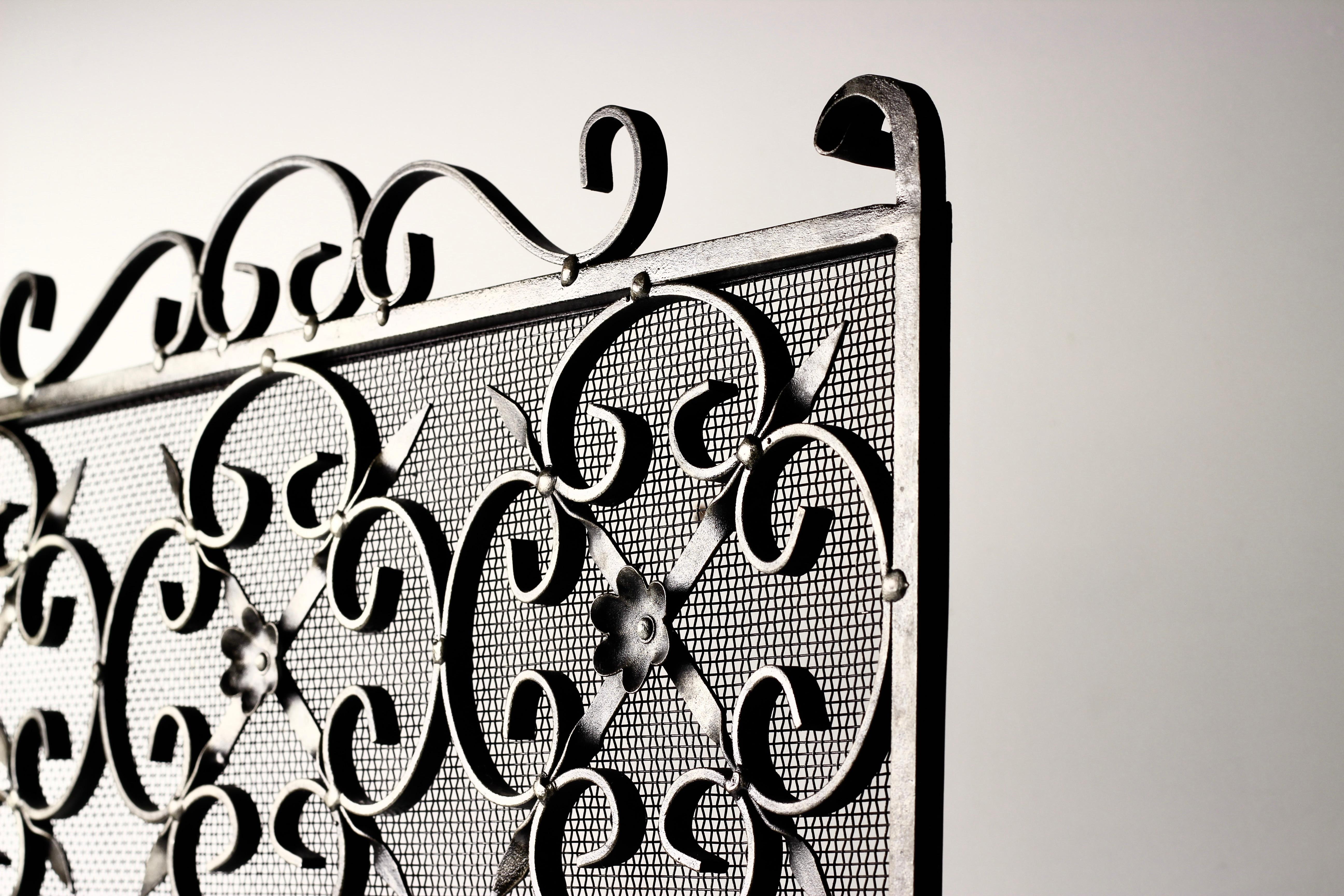 Late 19th-Century Hand-Forged Victorian Gothic Revival Fire Screen/spark guard 5