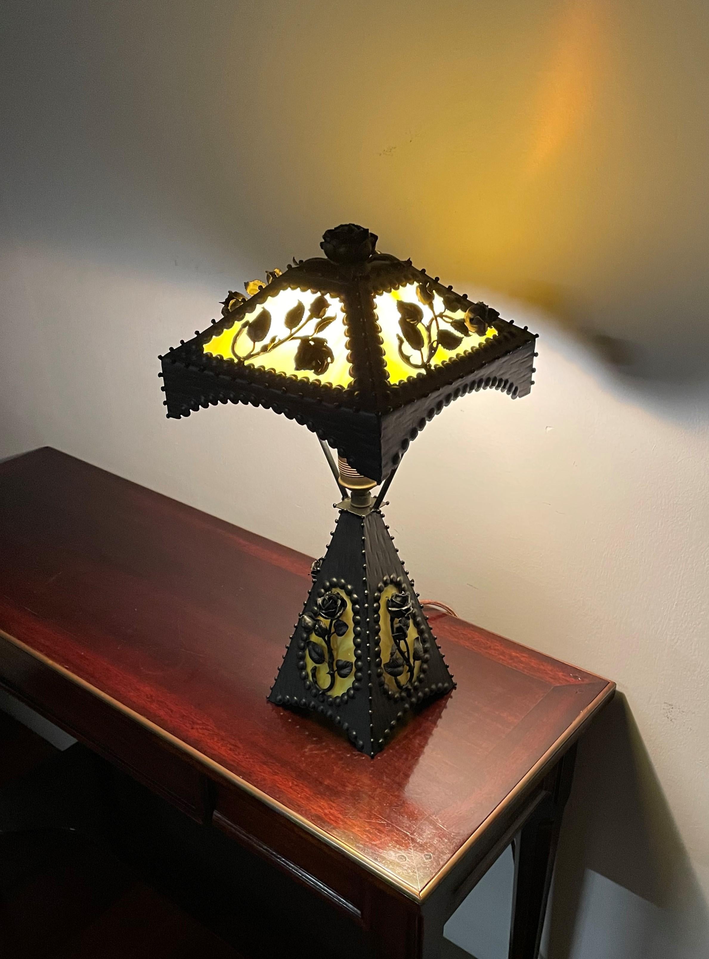 Blackened Hand Forged Wrought Iron Arts & Crafts Style Table Lamp with Top Quality Roses For Sale