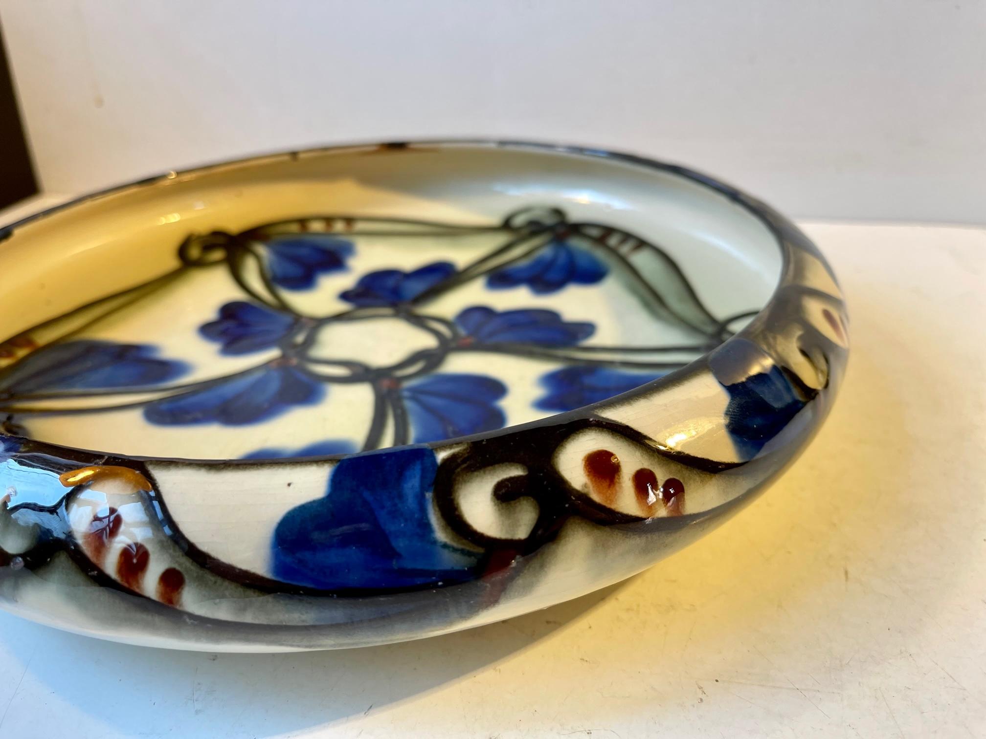 Early 20th Century Hand Glazed Ceramic Art Nouveau Bowl from Annashåb, 1920s For Sale