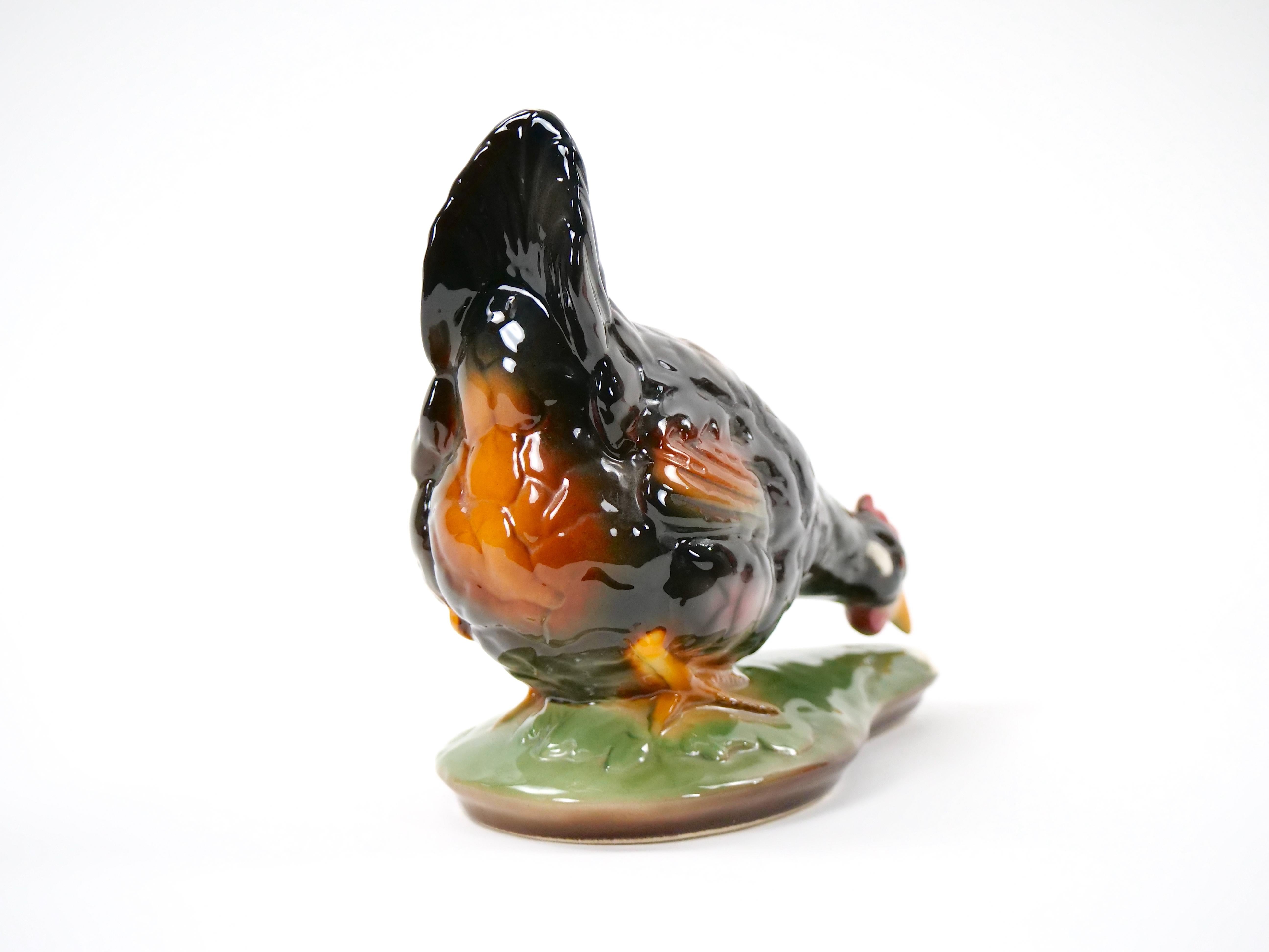 20th Century Hand Grafted / Painted Glazed Porcelain Tableware Decorative Sculpture For Sale