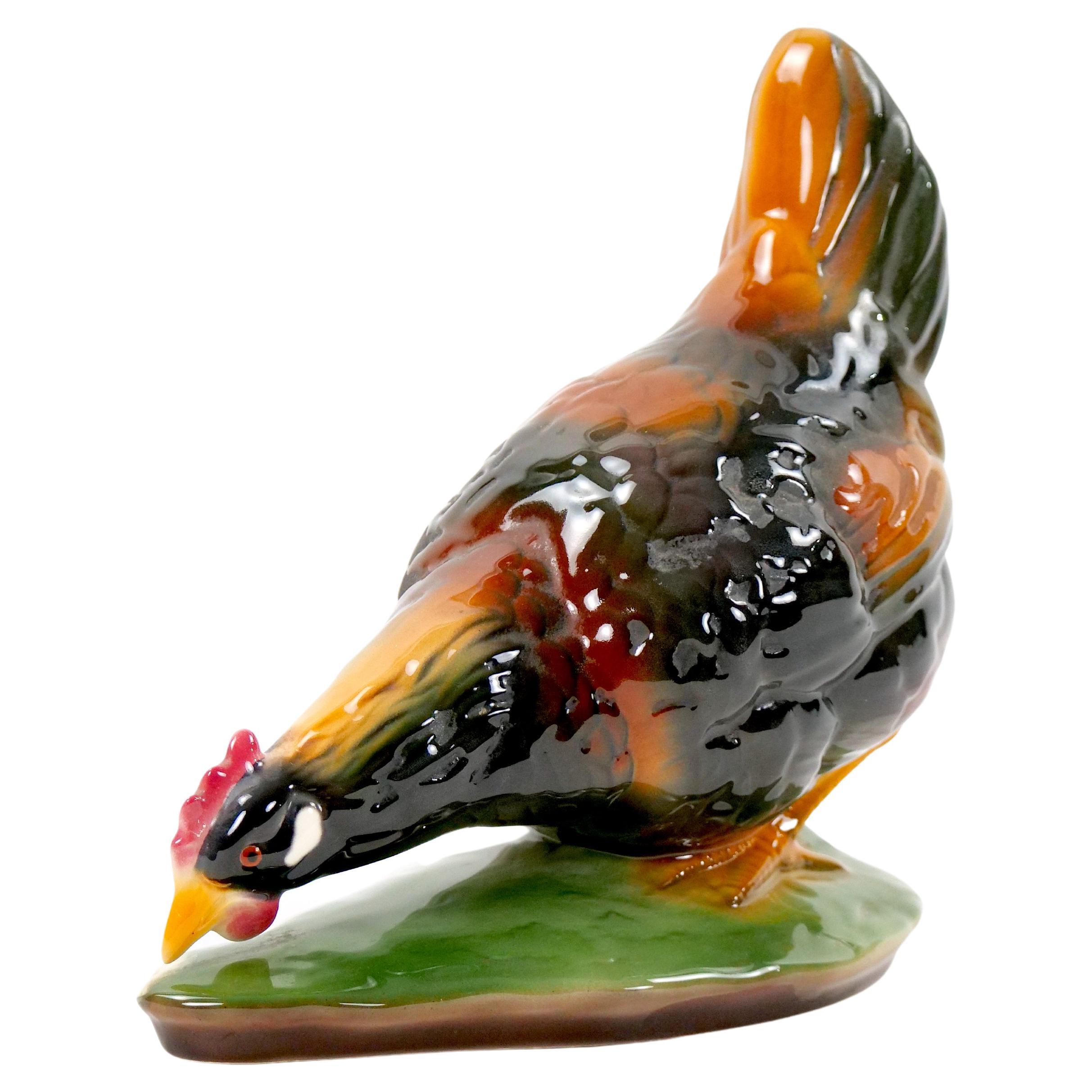 Hand Grafted / Painted Glazed Porcelain Tableware Decorative Sculpture For Sale