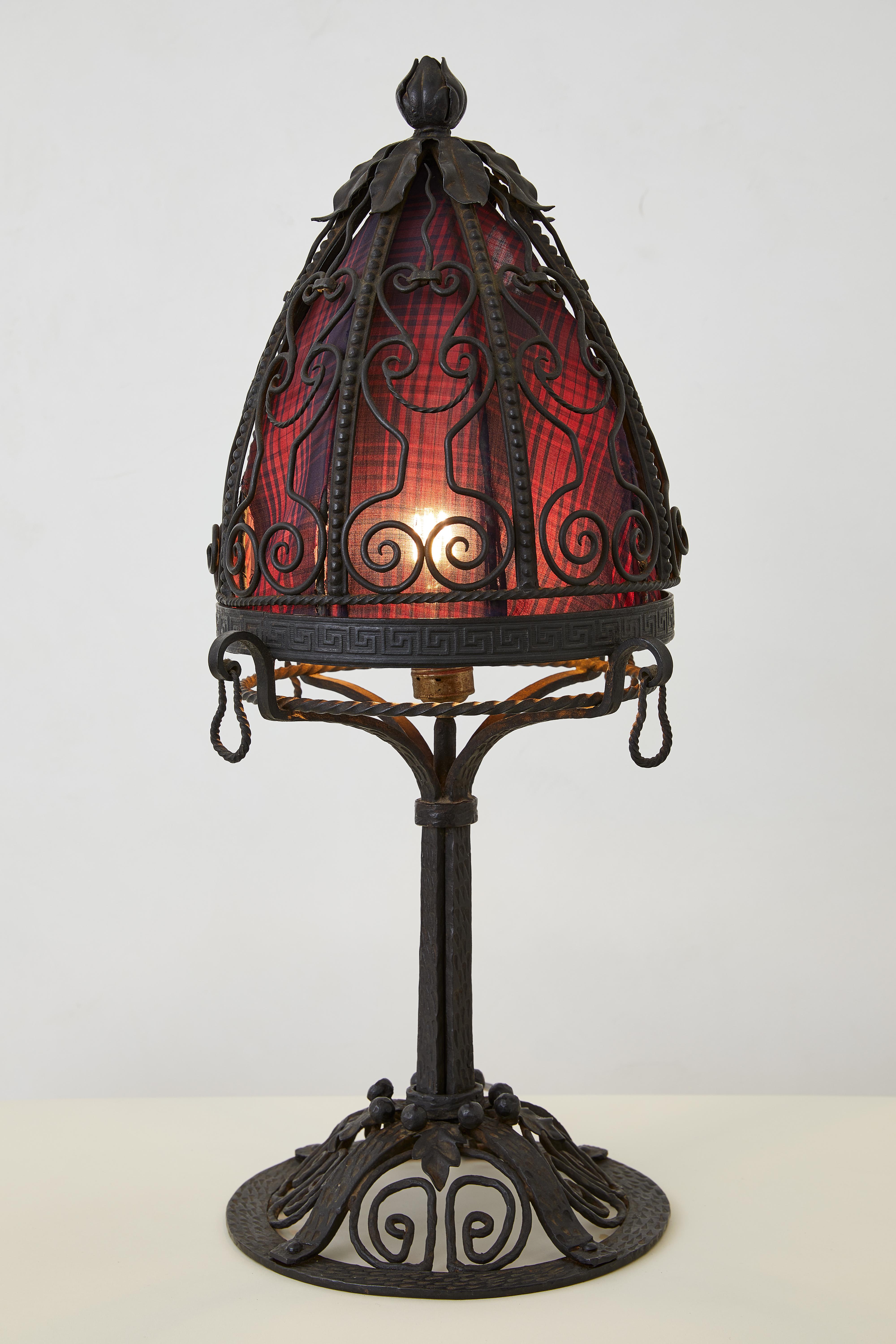 Hand-Hammered Art Deco Table Lamp C. 1920s-1930s In Fair Condition For Sale In Brooklyn, NY