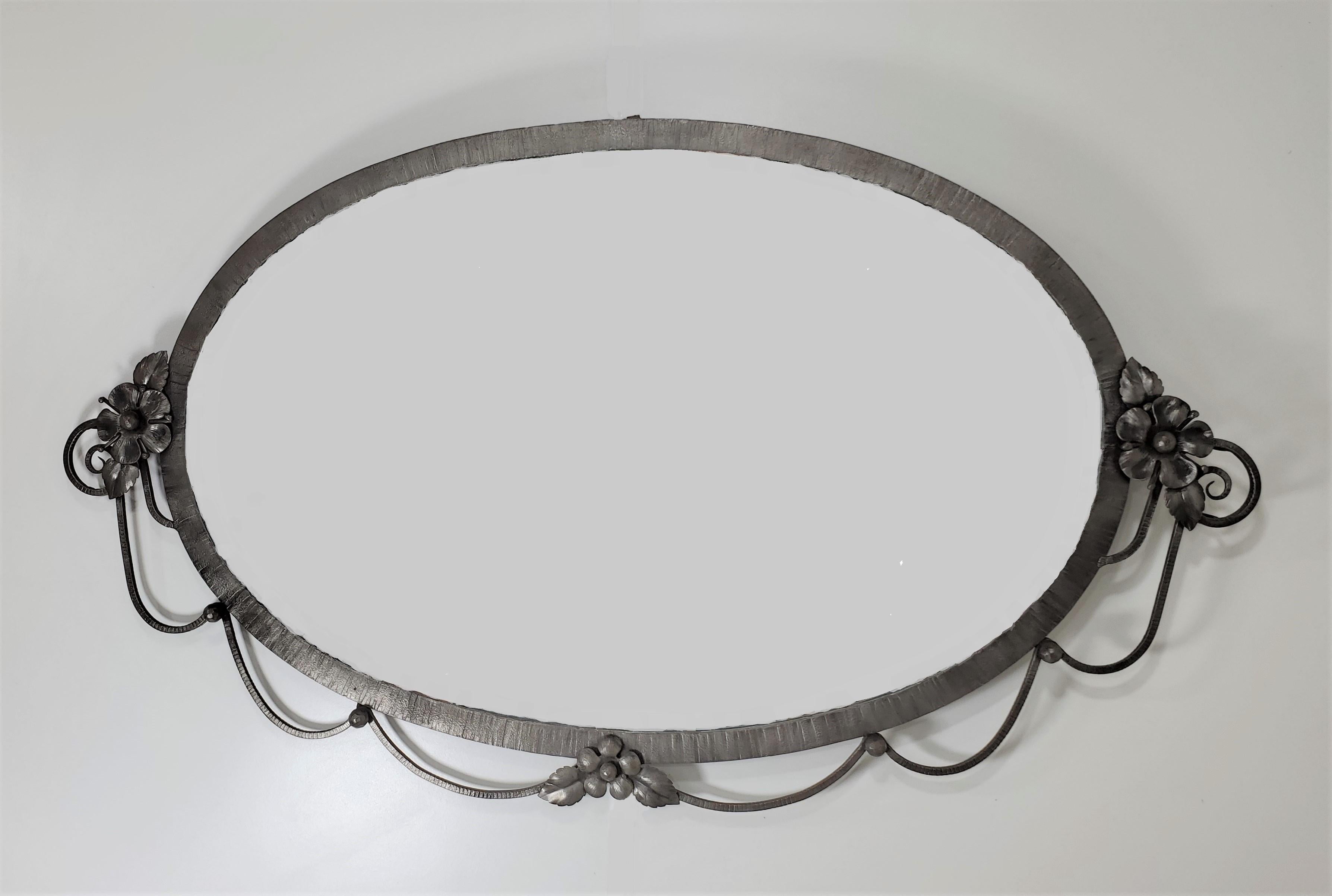 Hand hammered iron Art Deco Hand Forged Oval Mirror attrib. to Francois Carion For Sale 5