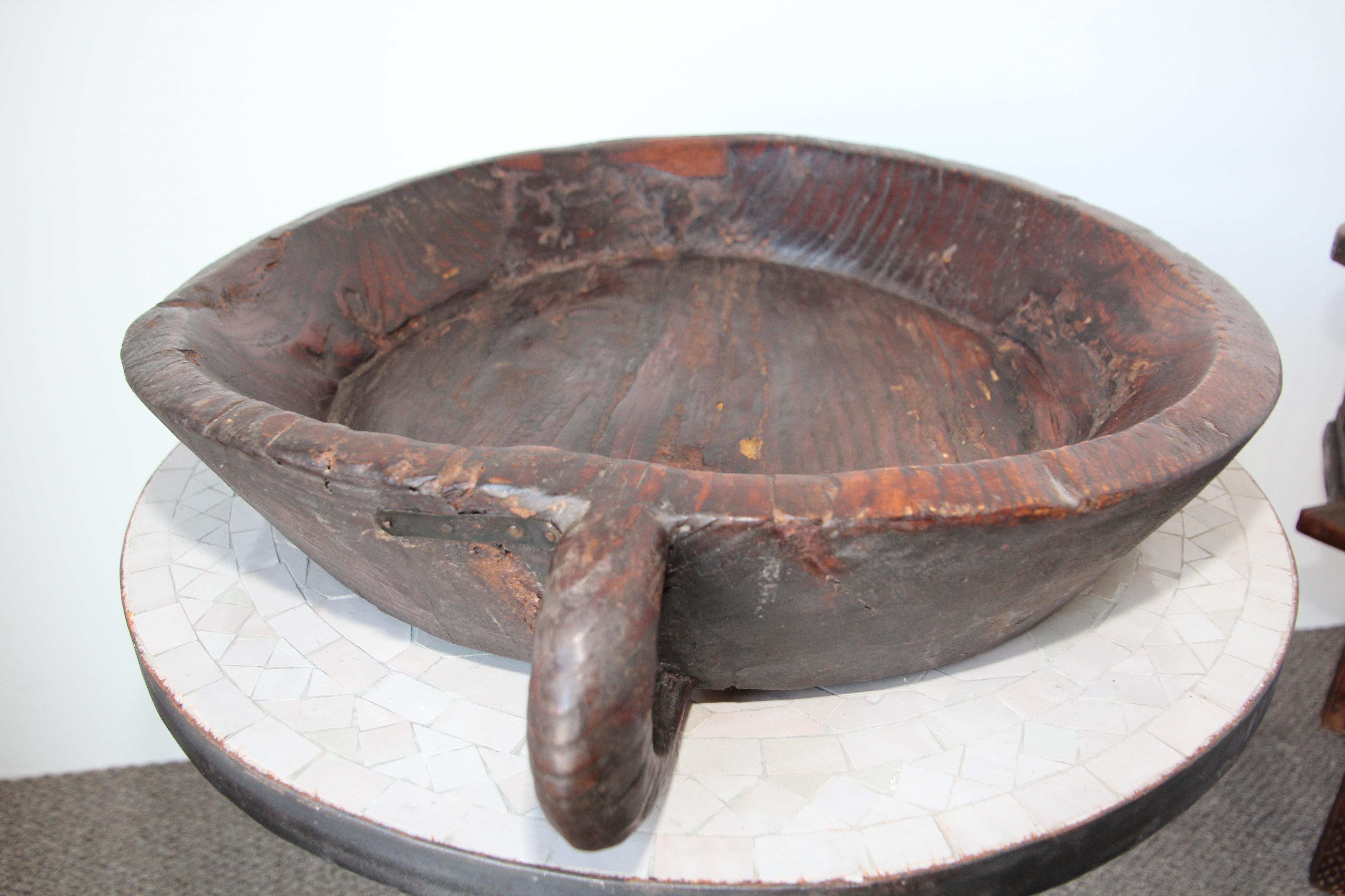 Folk Art Hand Hewn African Ethiopian Large Wooden Bowl with Handle For Sale