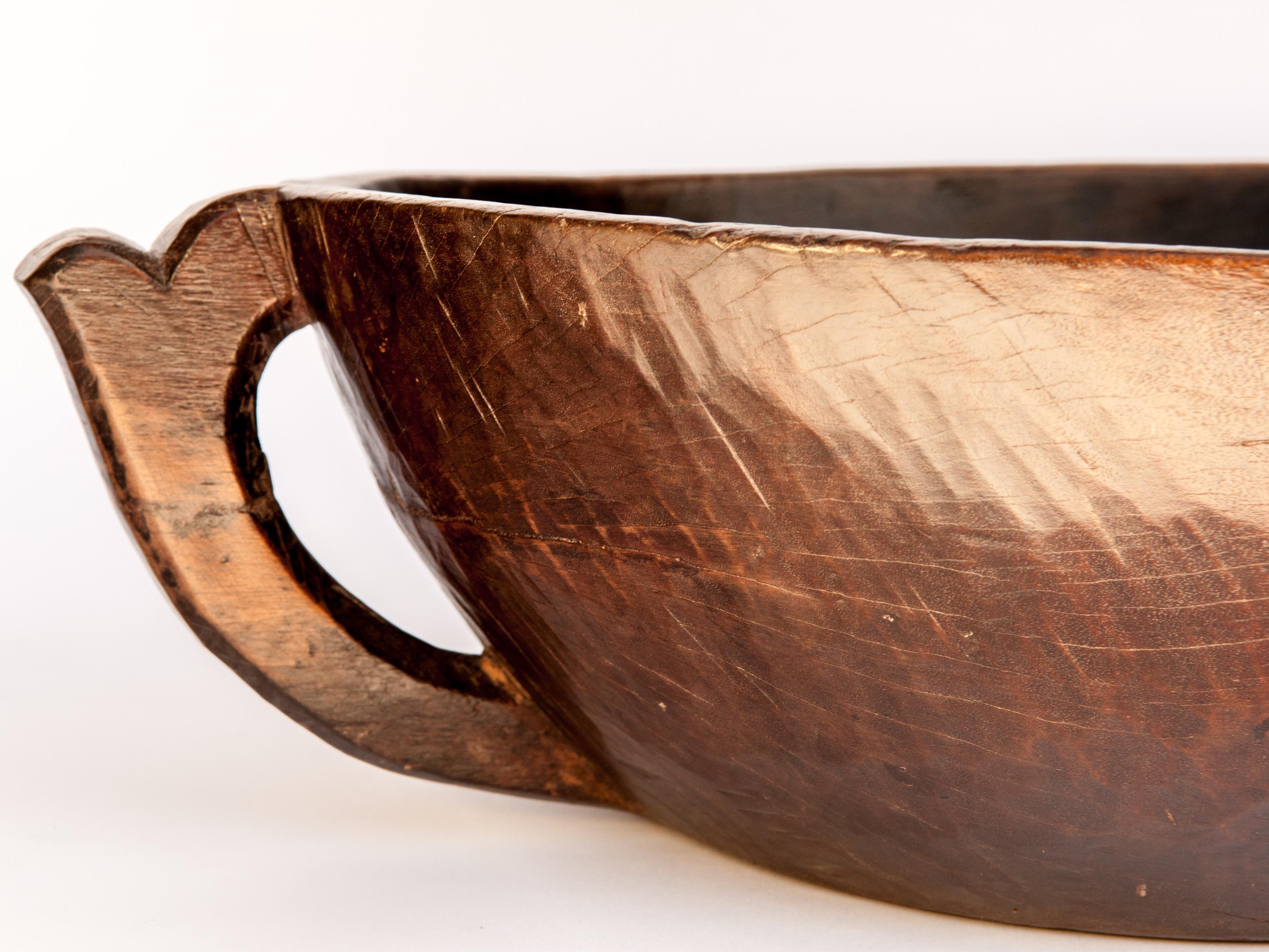 Hand Hewn Wooden Bowl with Handle from Sulawesi, Indonesia, Mid-20th Century 6