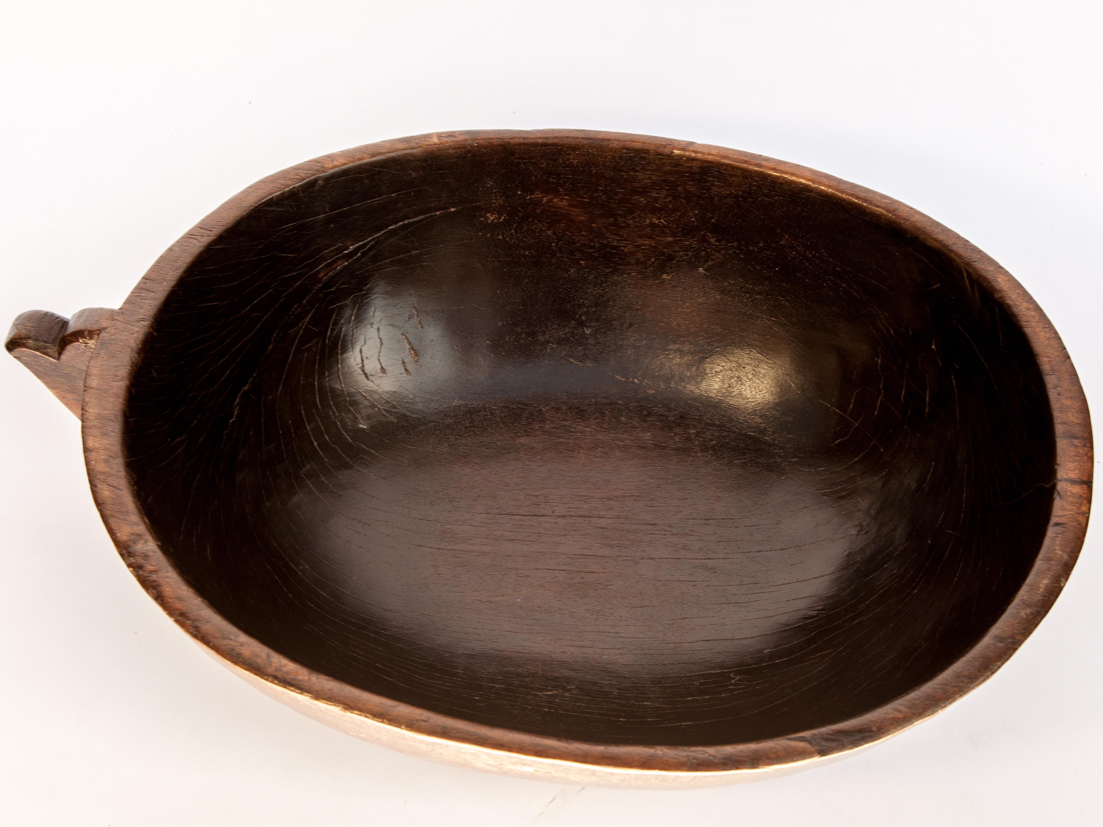 Hand Hewn Wooden Bowl with Handle from Sulawesi, Indonesia, Mid-20th Century 8