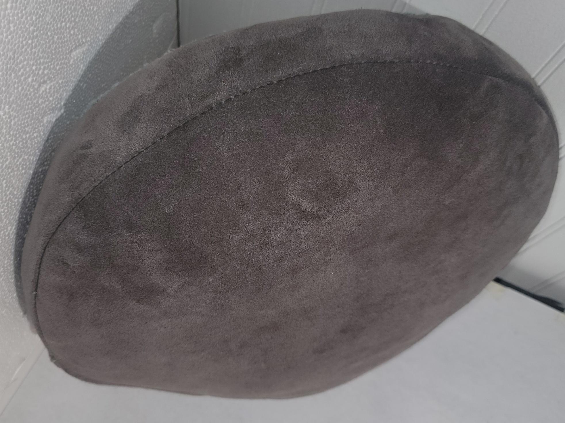 Americano Tappeto agganciato a mano Cuscino a forma di nave in vendita