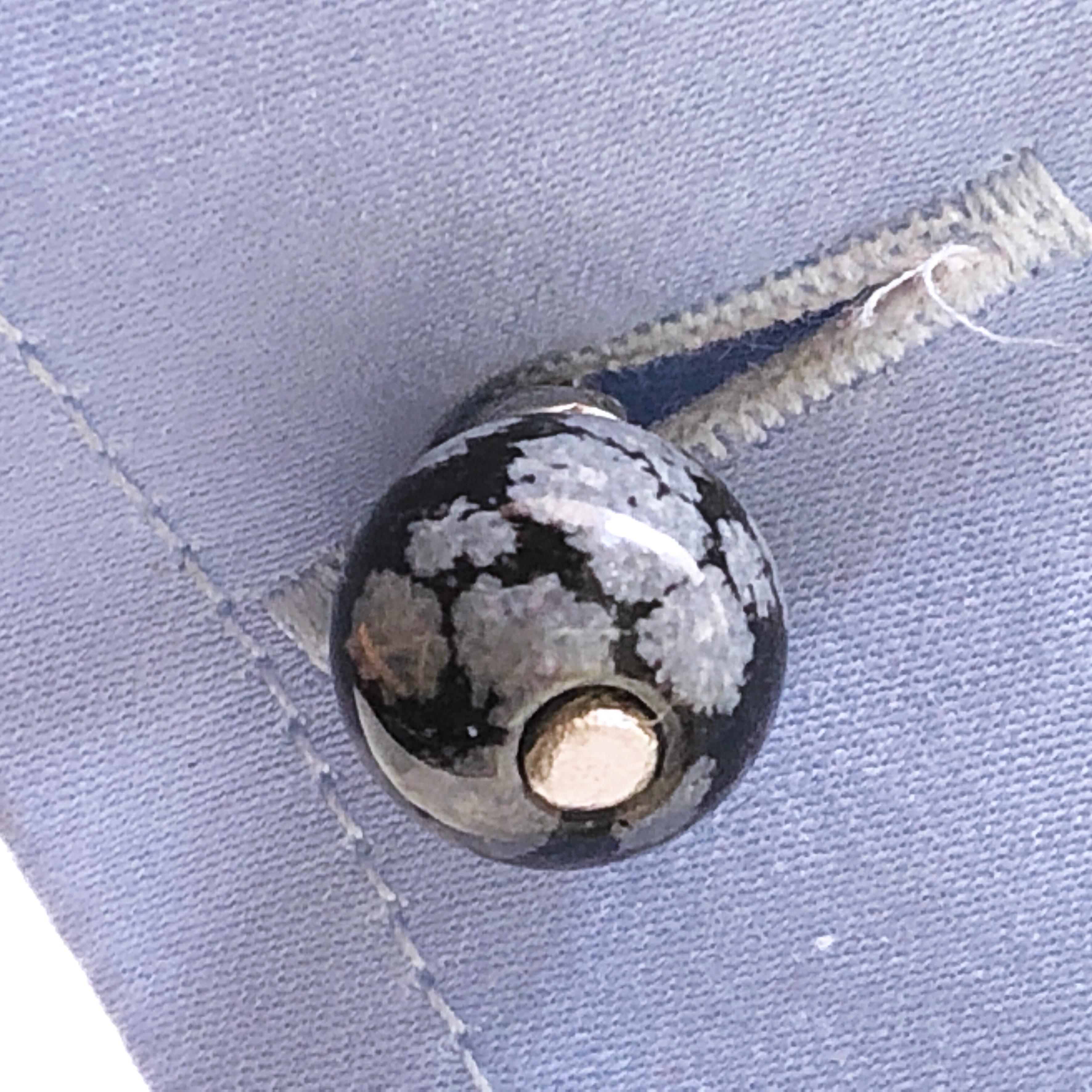 Berca Boutons de manchette en argent sterling incrustés à la main en onyx nuageux et onyx Little Ball en vente 1