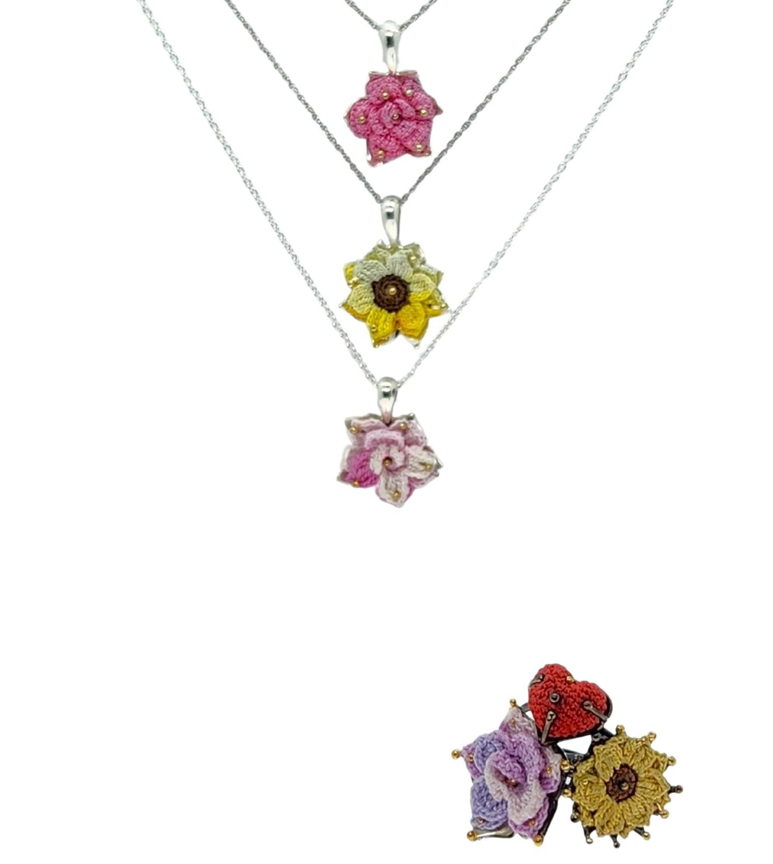 Hand Knit Flower Necklace in Handmade Sterling Silver and 14KY Gold Setting #1 In New Condition For Sale In Rutherford, NJ