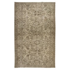Tapis d'Oushak des années 1960, noué à la main, motif floral en couleurs beige, 6,4x10 m
