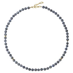 Collana annodata a mano con perline di labradorite da 20", con chiusura in oro vermeil