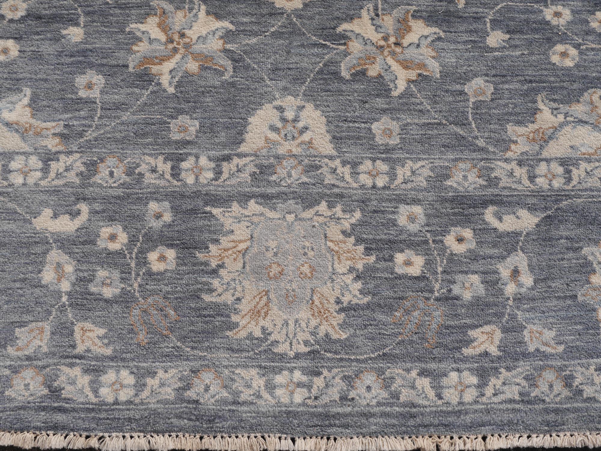 Hand-Knotted Hand Knotted 21st Century Rug Contemporary in Style of Oushak Grey and Beige