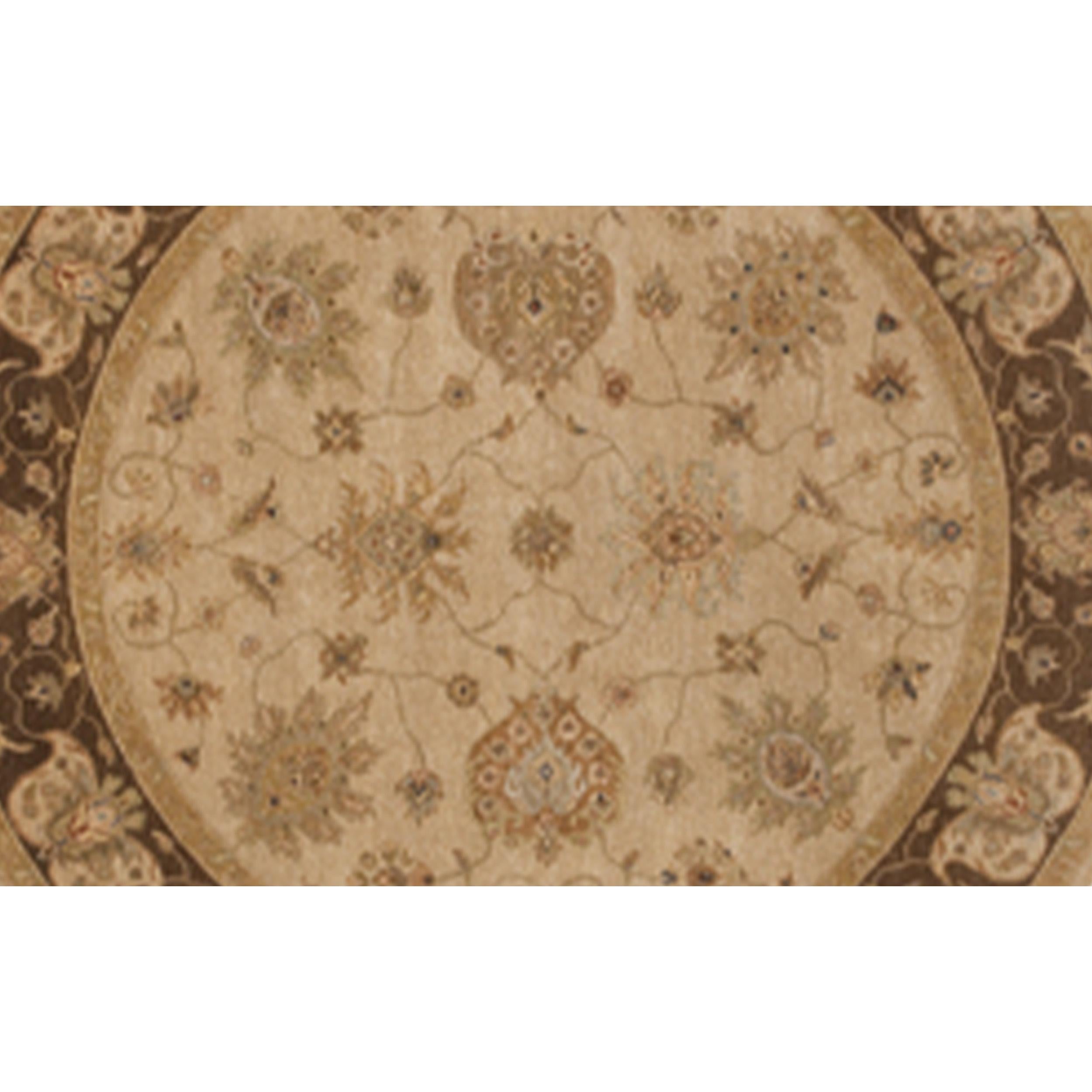 Luxury Traditional Hand-Knotted Amritsar Mogul Beige/Brown 12x12 Round Rug In New Condition For Sale In Secaucus, NJ
