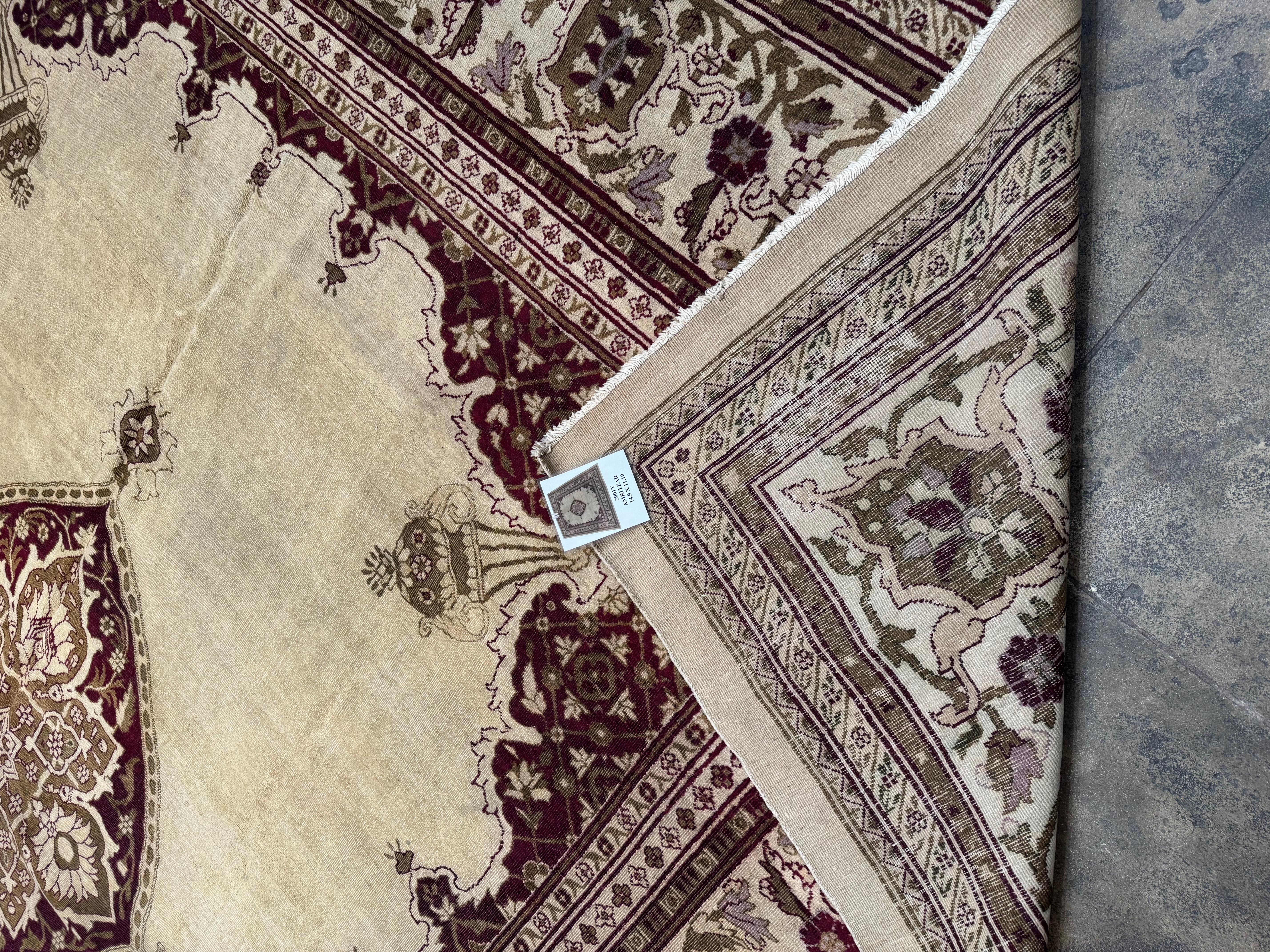Inizio XX secolo Tappeto in lana di Amritsar annodato a mano - 14,9' x 11,10' in vendita