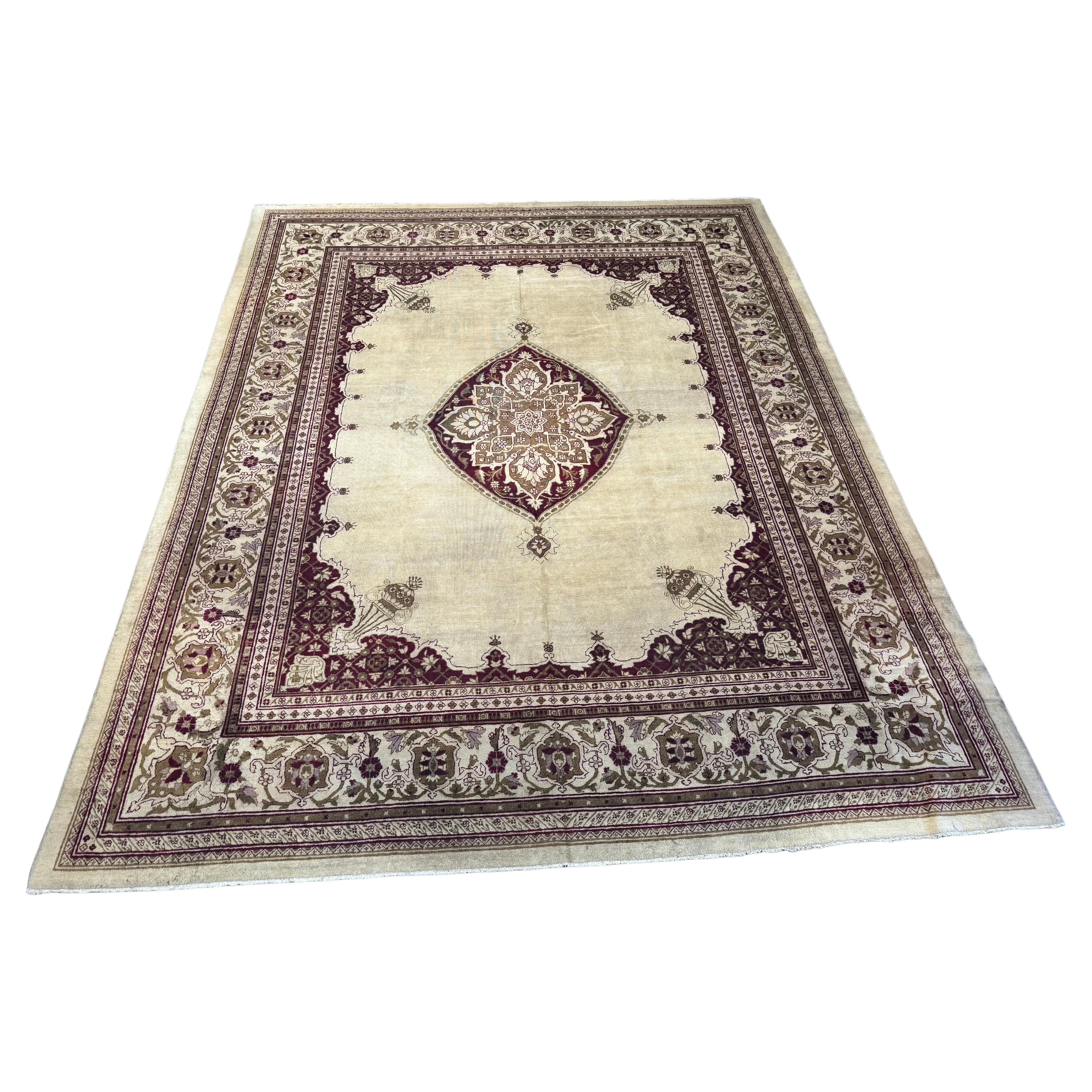 Tappeto in lana di Amritsar annodato a mano - 14,9' x 11,10' in vendita