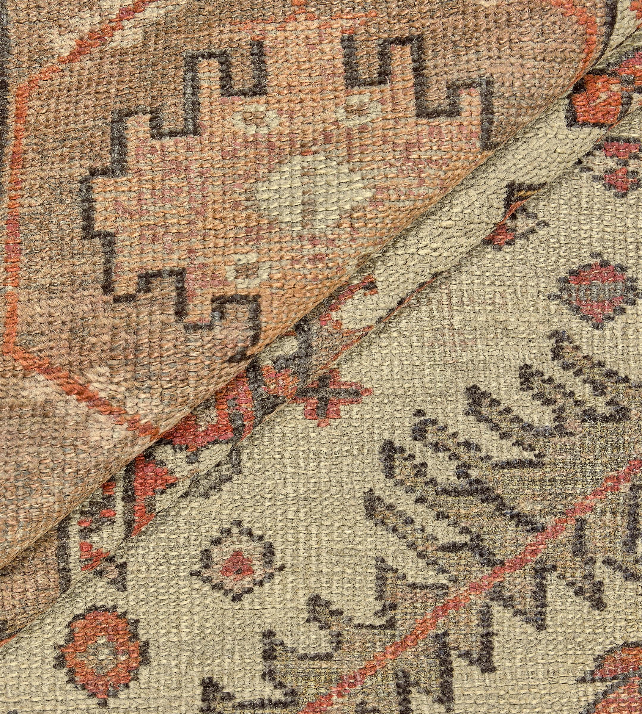 Knots Rugs Antiques Circa-1880 Ivory floral Anatolian Ghordes noués à la main en vente 3
