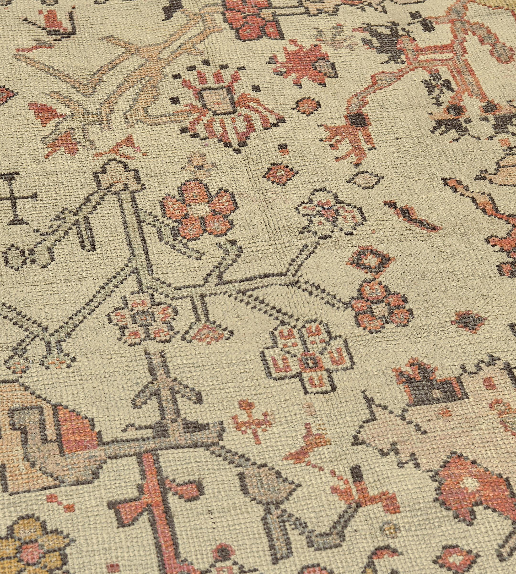 Turc Knots Rugs Antiques Circa-1880 Ivory floral Anatolian Ghordes noués à la main en vente