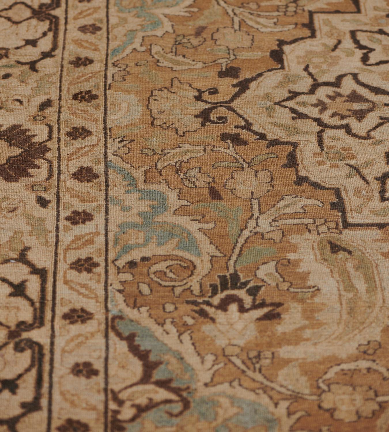 Hand-knotted Antique Floral Persian Khorassan Rug In Good Condition For Sale In West Hollywood, CA