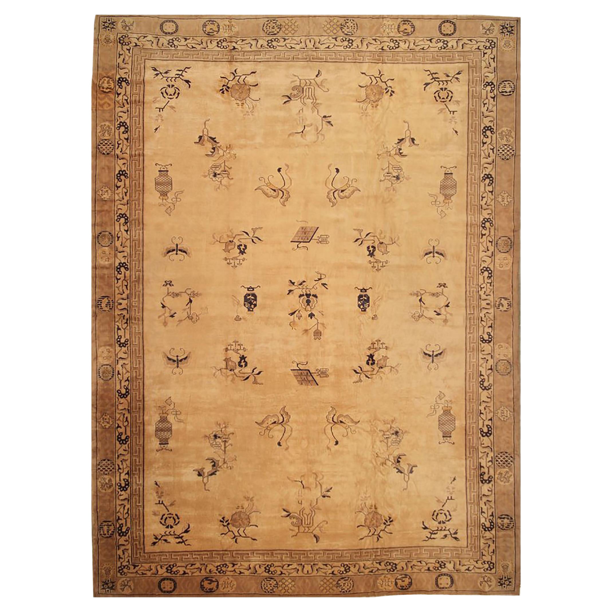 Handgeknüpfter antiker chinesischer Teppich, beige-braunes Art-déco-Muster von Teppich & Kelim