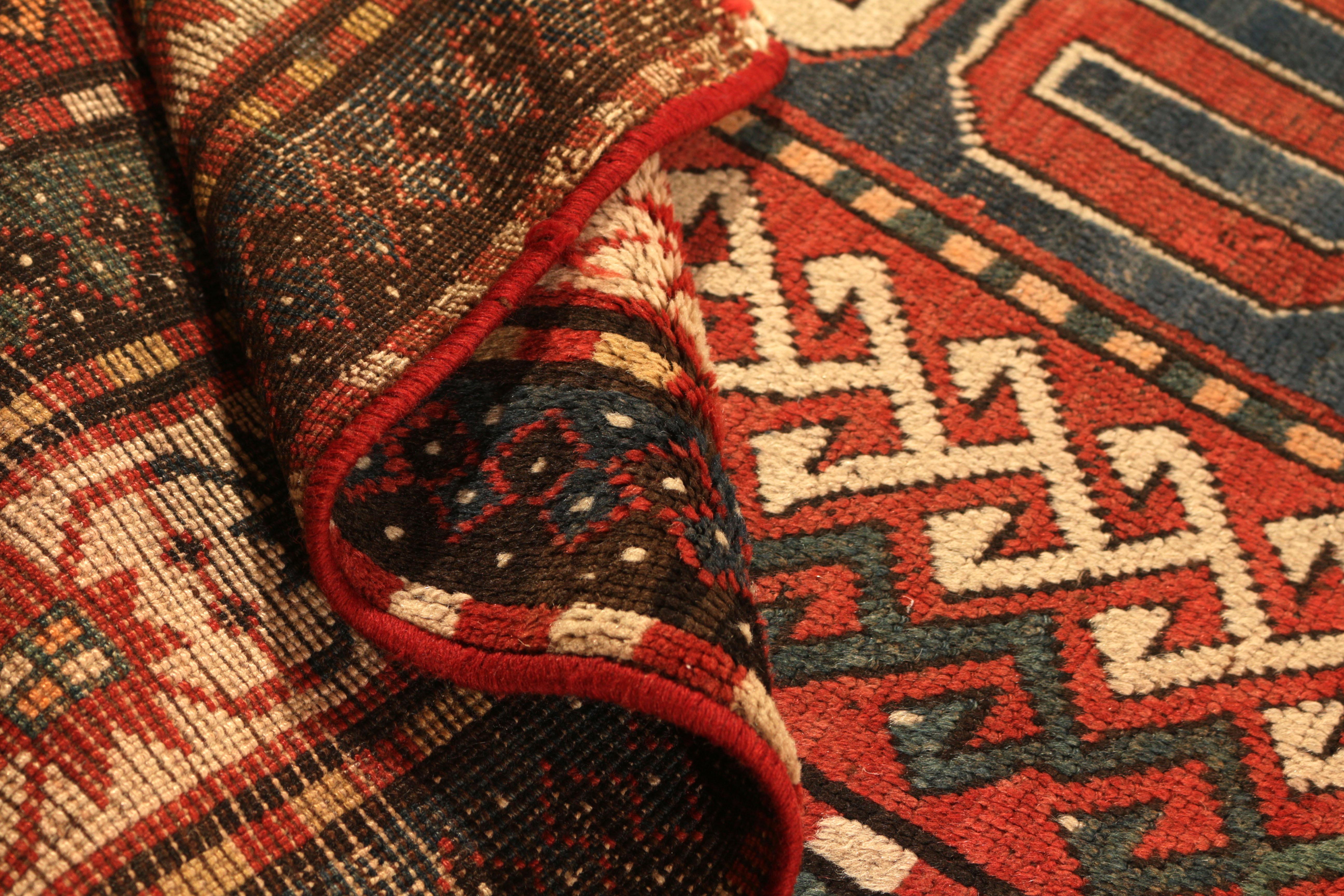 Handgeknüpfter antiker Kasai-Teppich in Orange mit geometrischem Stammesmuster von Teppich & Kelim (Russisch) im Angebot