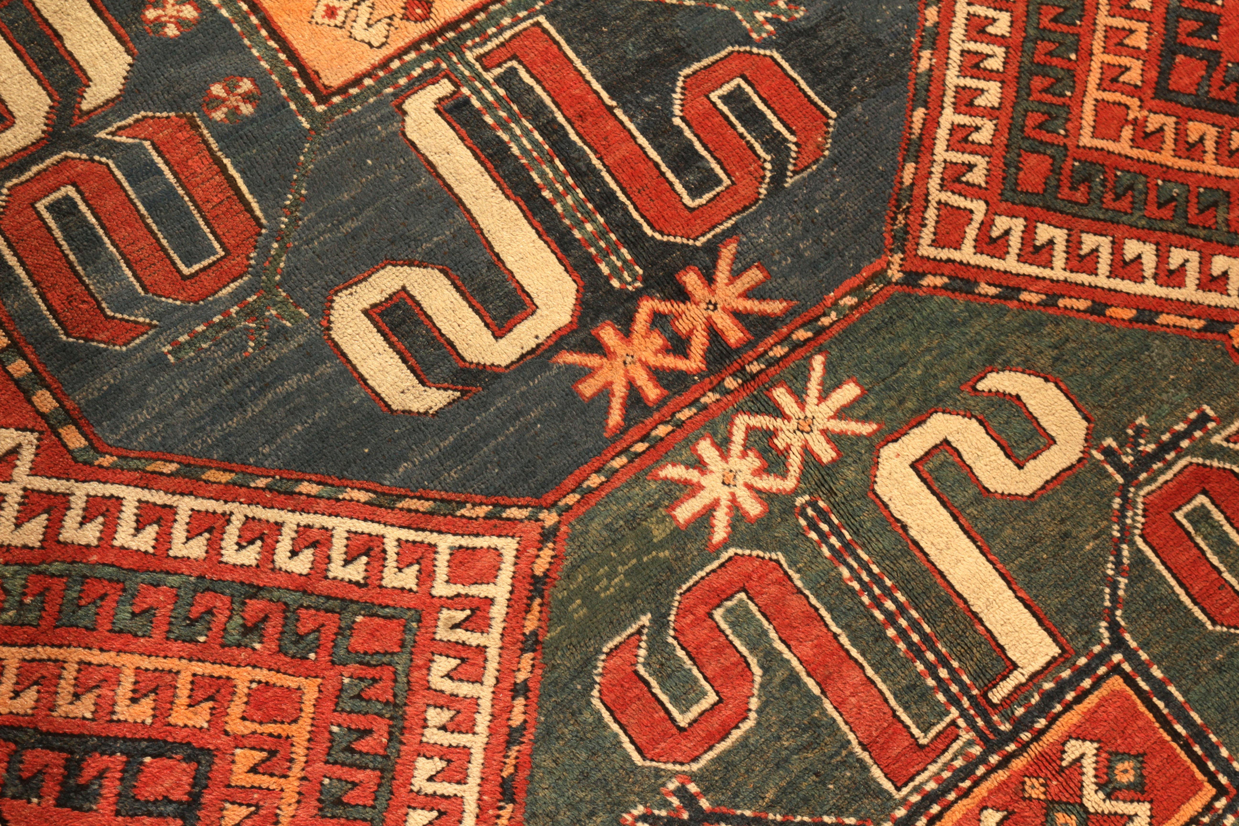 Handgeknüpfter antiker Kasai-Teppich in Orange mit geometrischem Stammesmuster von Teppich & Kelim (Handgewebt) im Angebot
