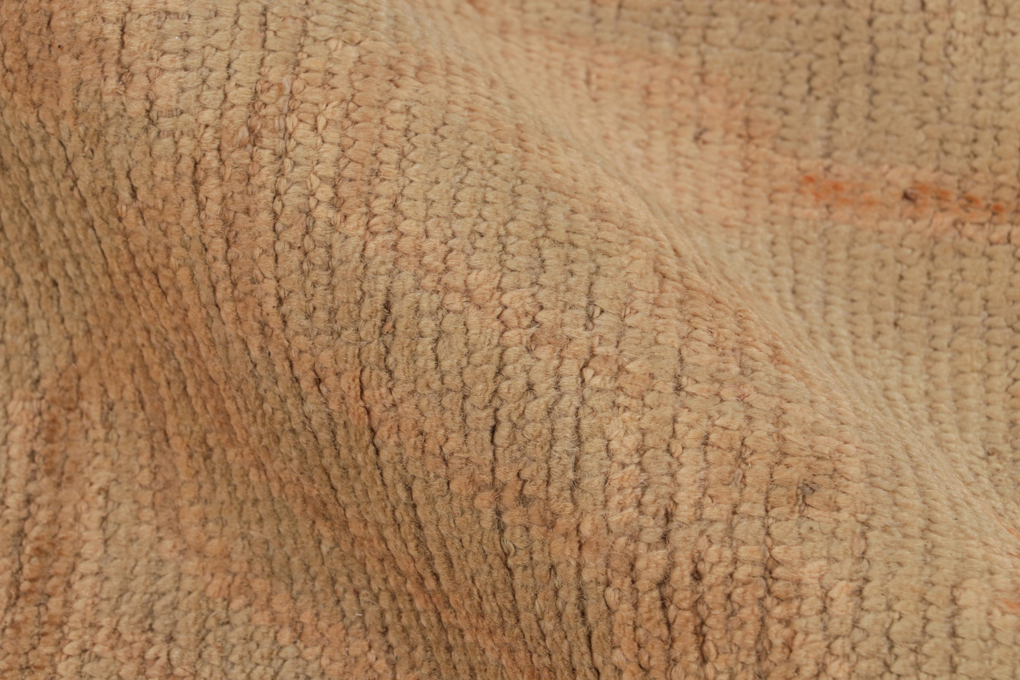 Handgeknüpfter antiker Khotan-Teppich aus Khotan mit grünem Granatapfelmuster von Teppich & Kelim im Angebot 1