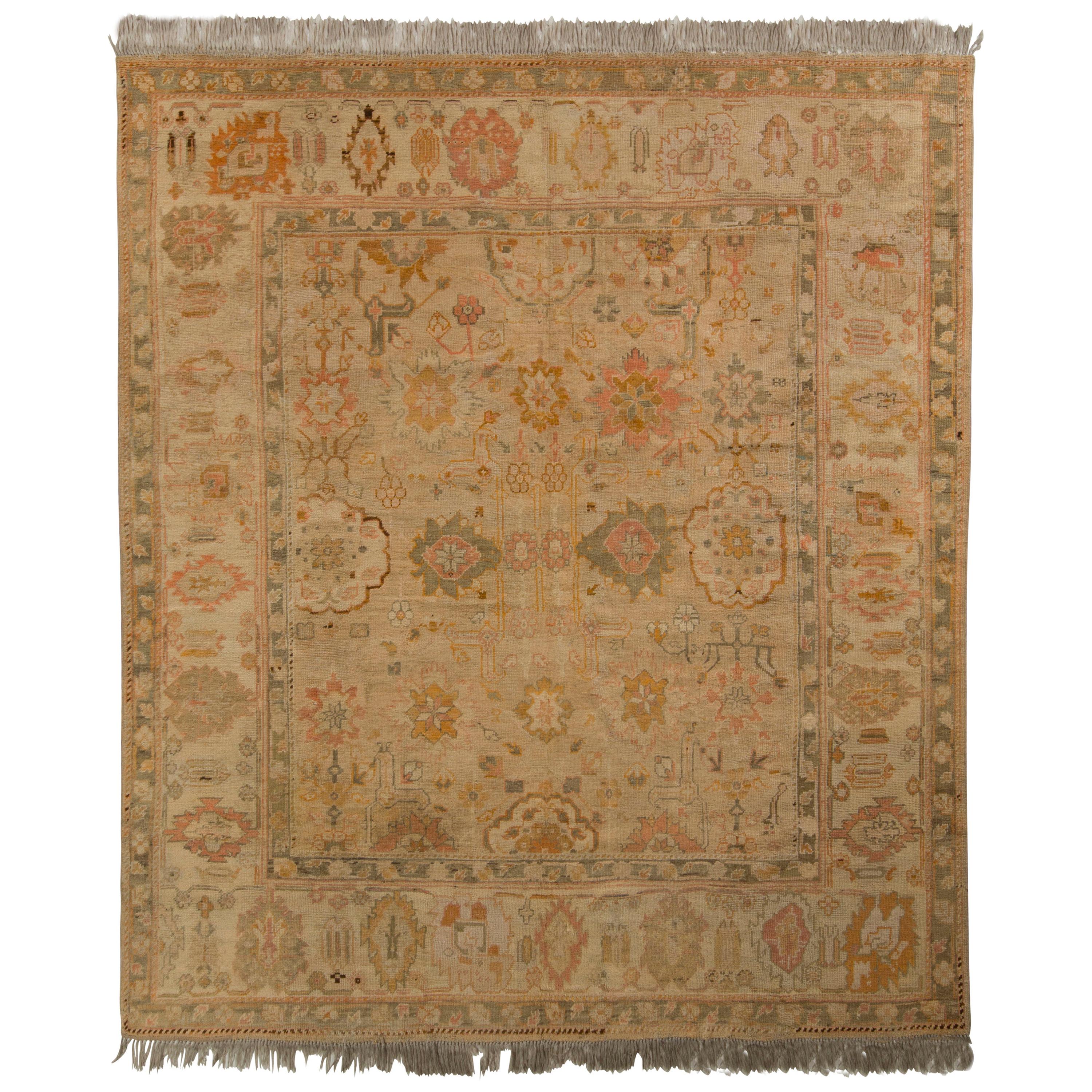 Hand-Knotted Antique Oushak Rug - Beige Pink Green Floral Pattern For Sale