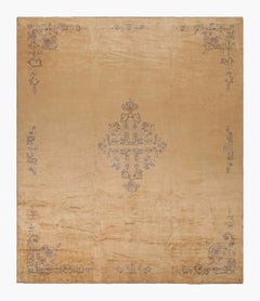 Handgeknüpfter antiker Oushak-Teppich mit goldenem, beigem und braunem Medaillonmuster