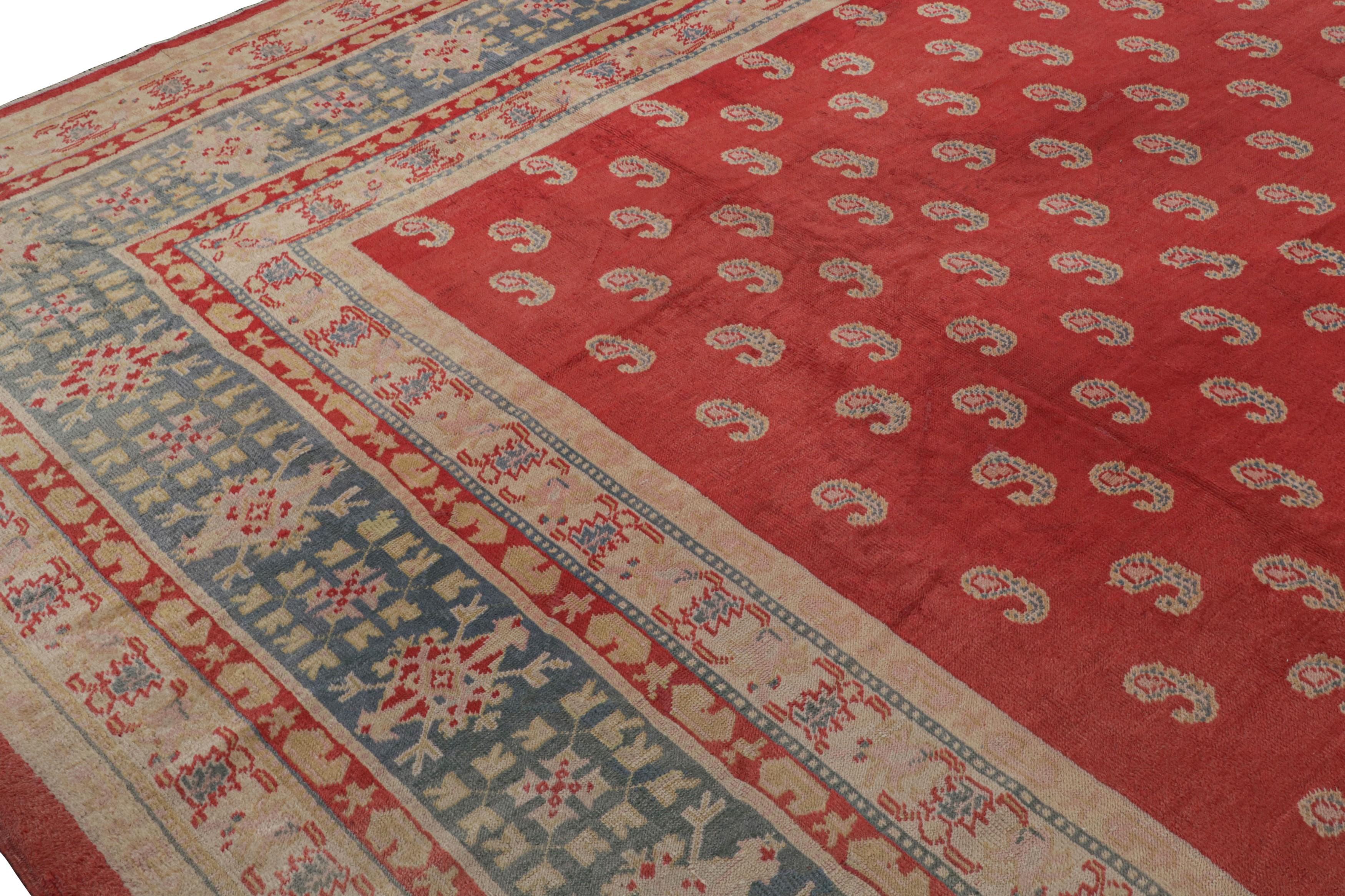 Antique Oushak Rug in Red with Paisley Patterns, from Rug & Kilim In Good Condition For Sale In Long Island City, NY