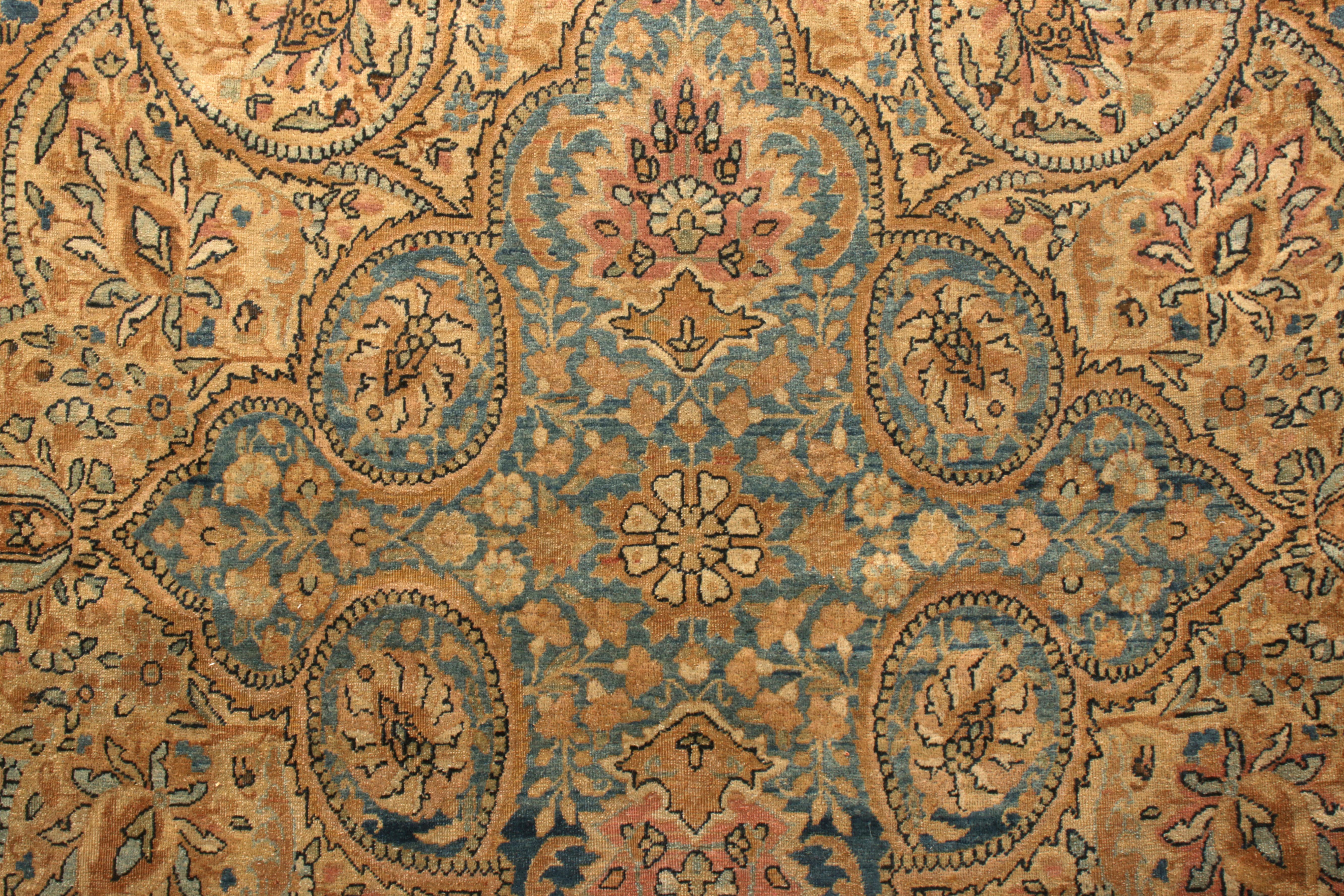 Début du 20ème siècle Tapis ancien persan Knots Rugs Kerman, noué à la main, motif floral bleu et beige en vente