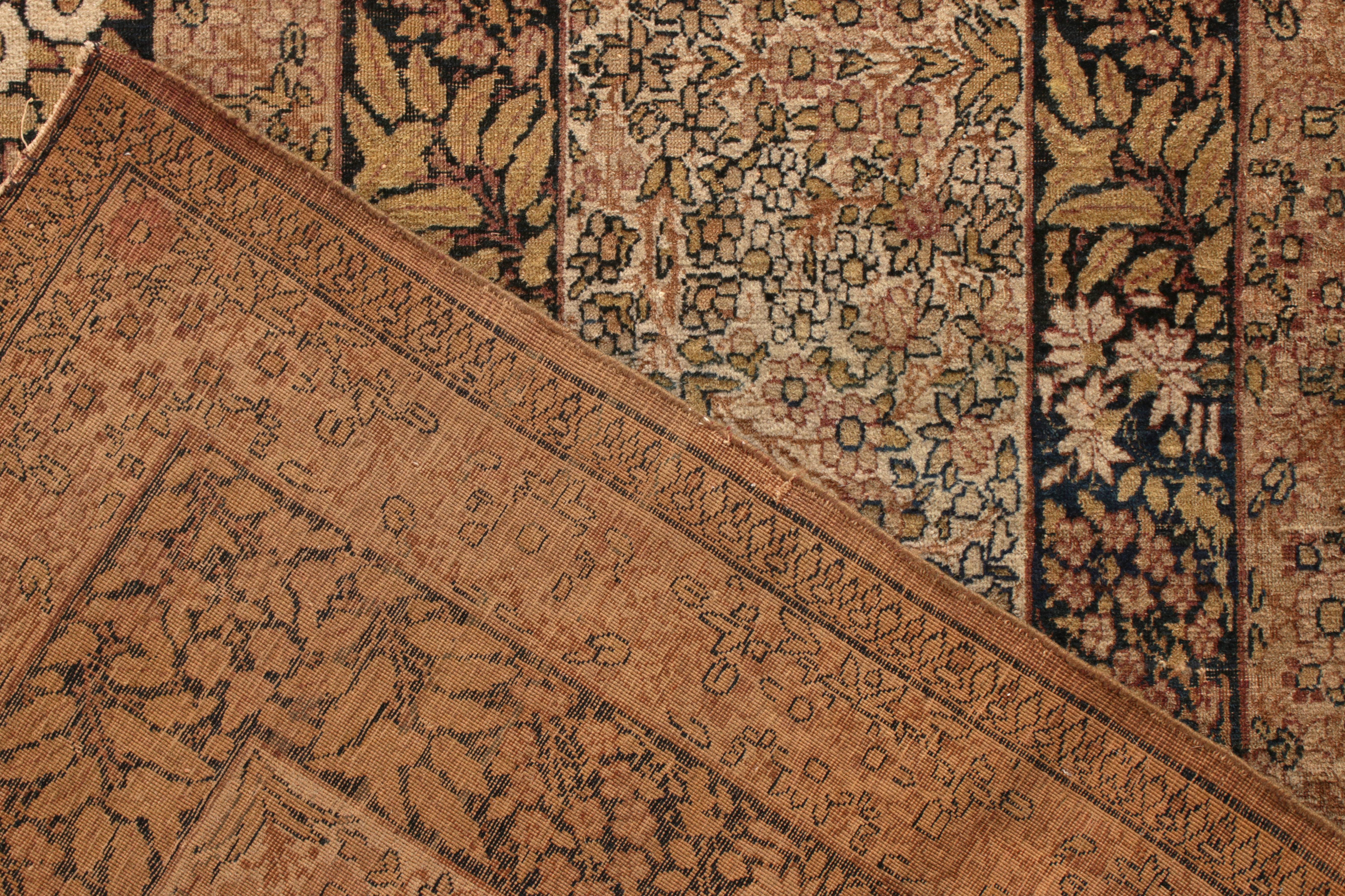 Handgeknüpfter antiker persischer Kermanshah-Teppich mit Medaillonmuster von Teppich & Kelim (Spätes 19. Jahrhundert) im Angebot