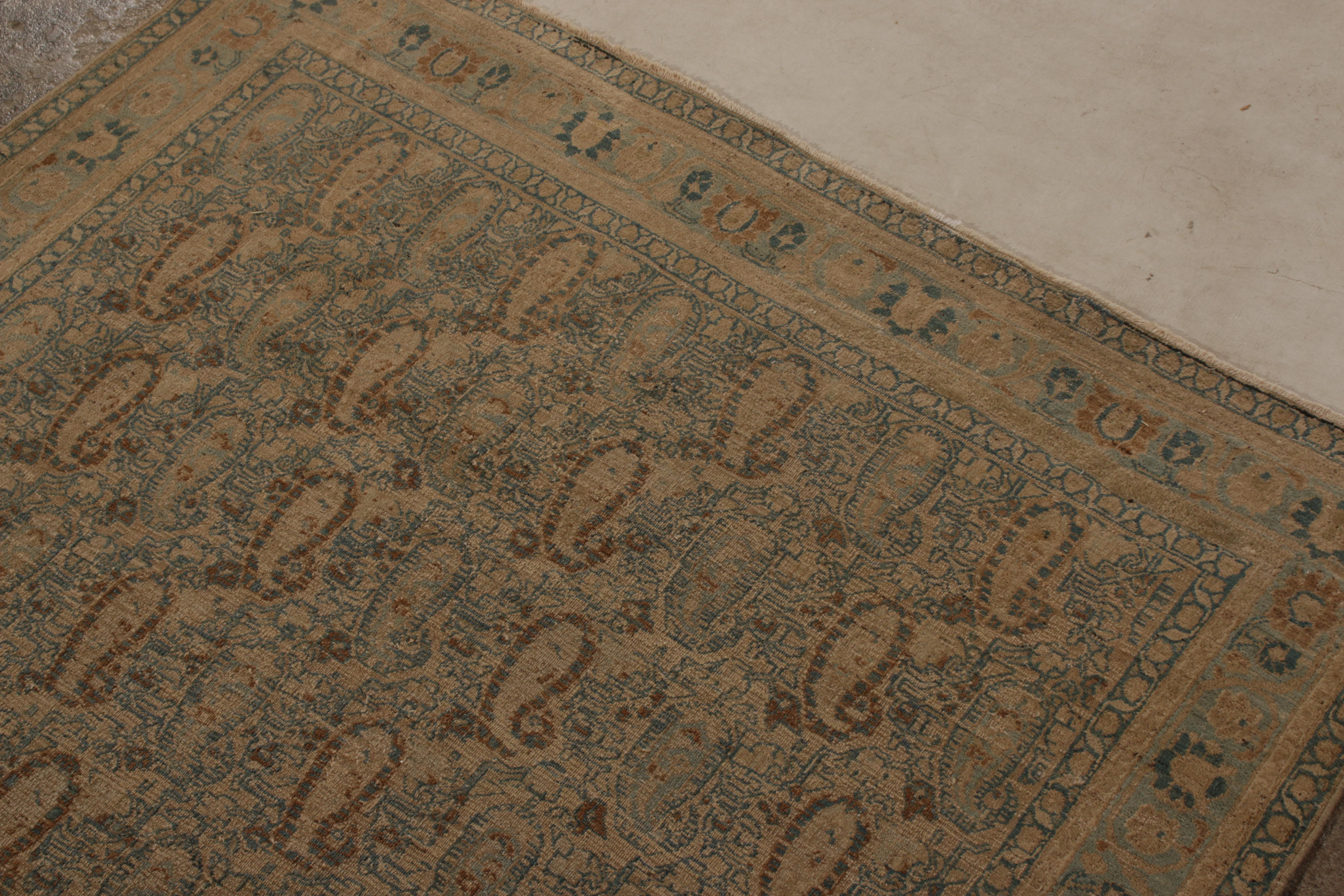 Handgeknüpfter antiker persischer Teppich, beige-braunes Paisleymuster von Teppich & Kelim (Frühes 20. Jahrhundert) im Angebot