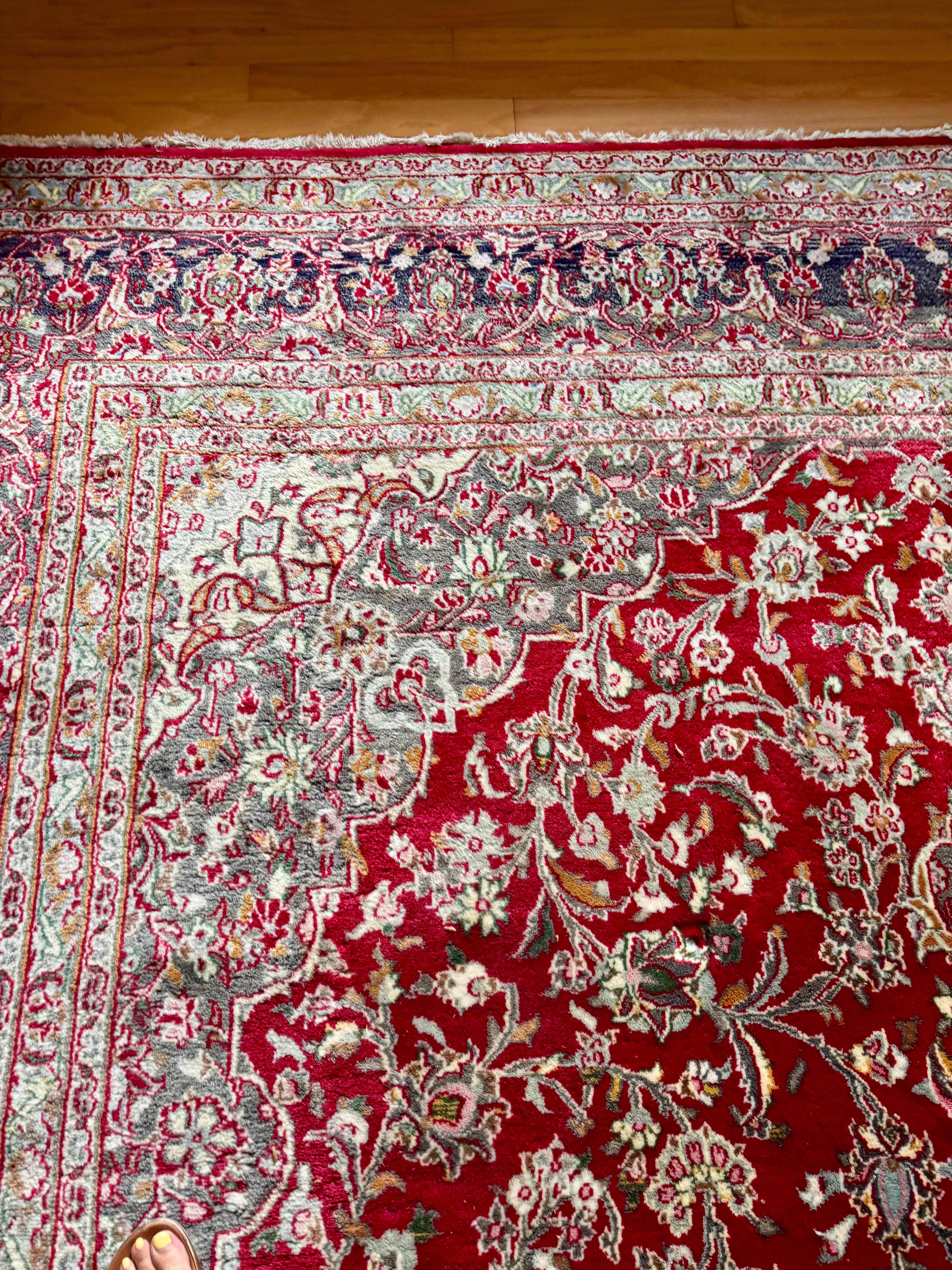 Noué à la main Tapis persan ancien noué à la main en vente
