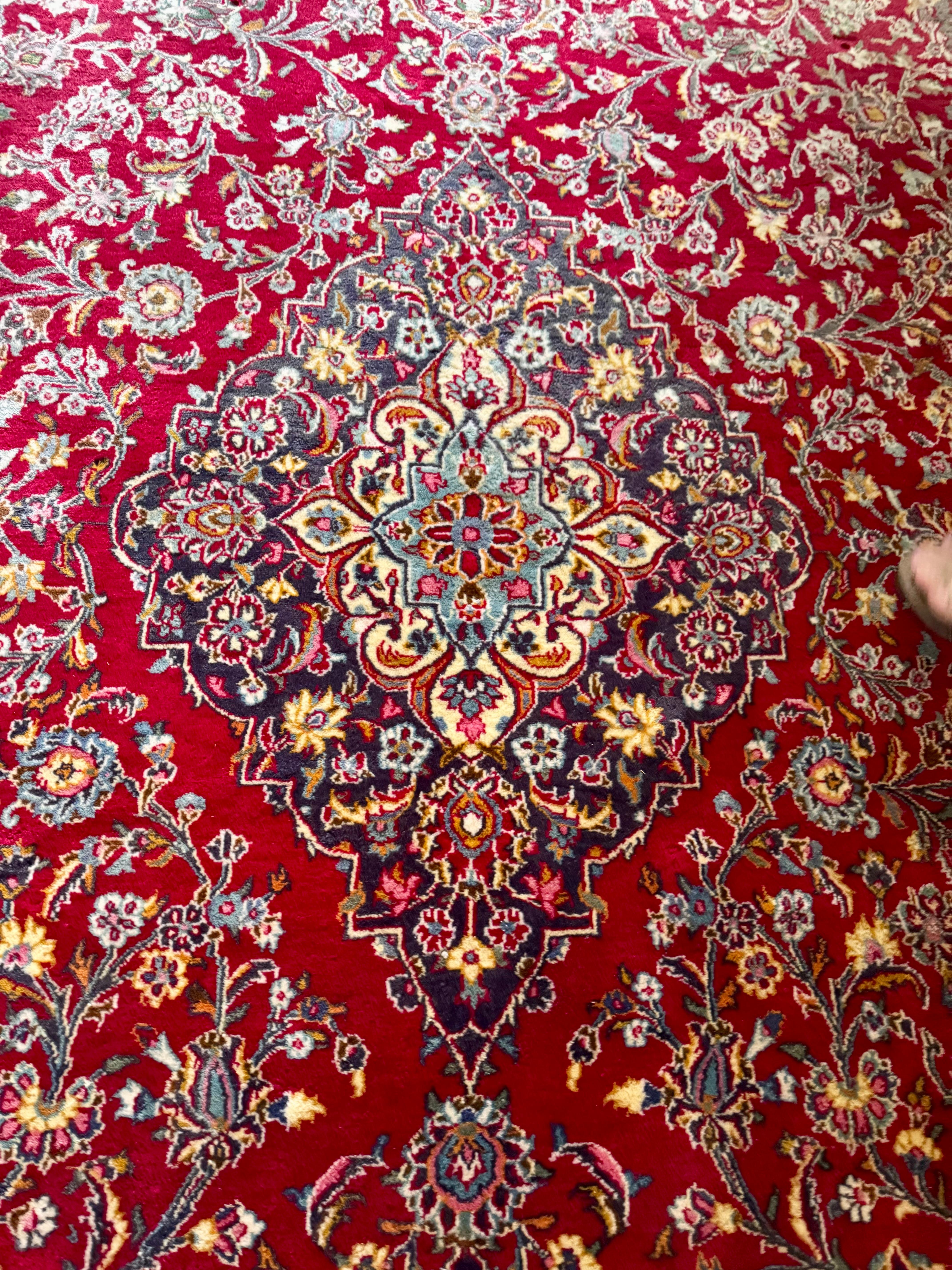 20ième siècle Tapis persan ancien noué à la main en vente