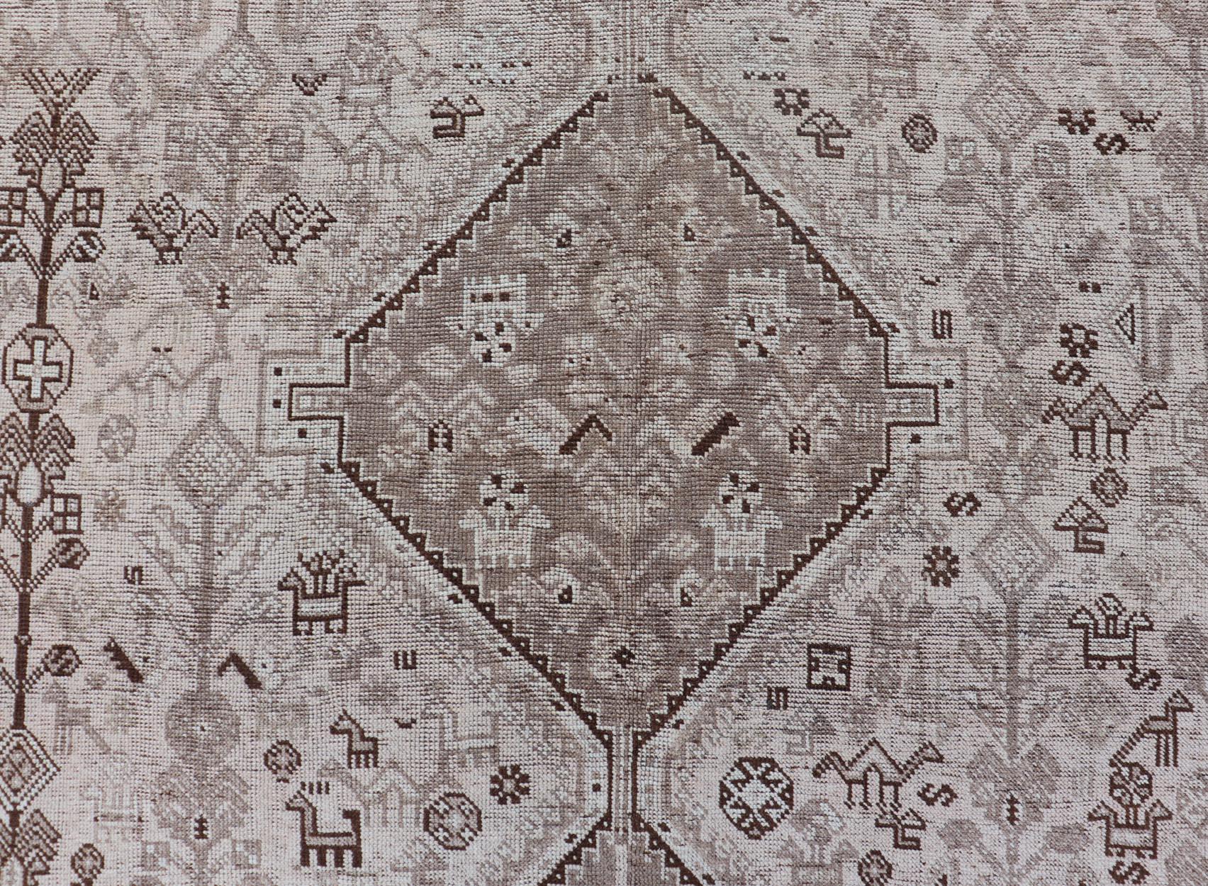 Hand Knotted Antique Persian Shiraz Rug with Tribal Geometric Medallions For Sale 8