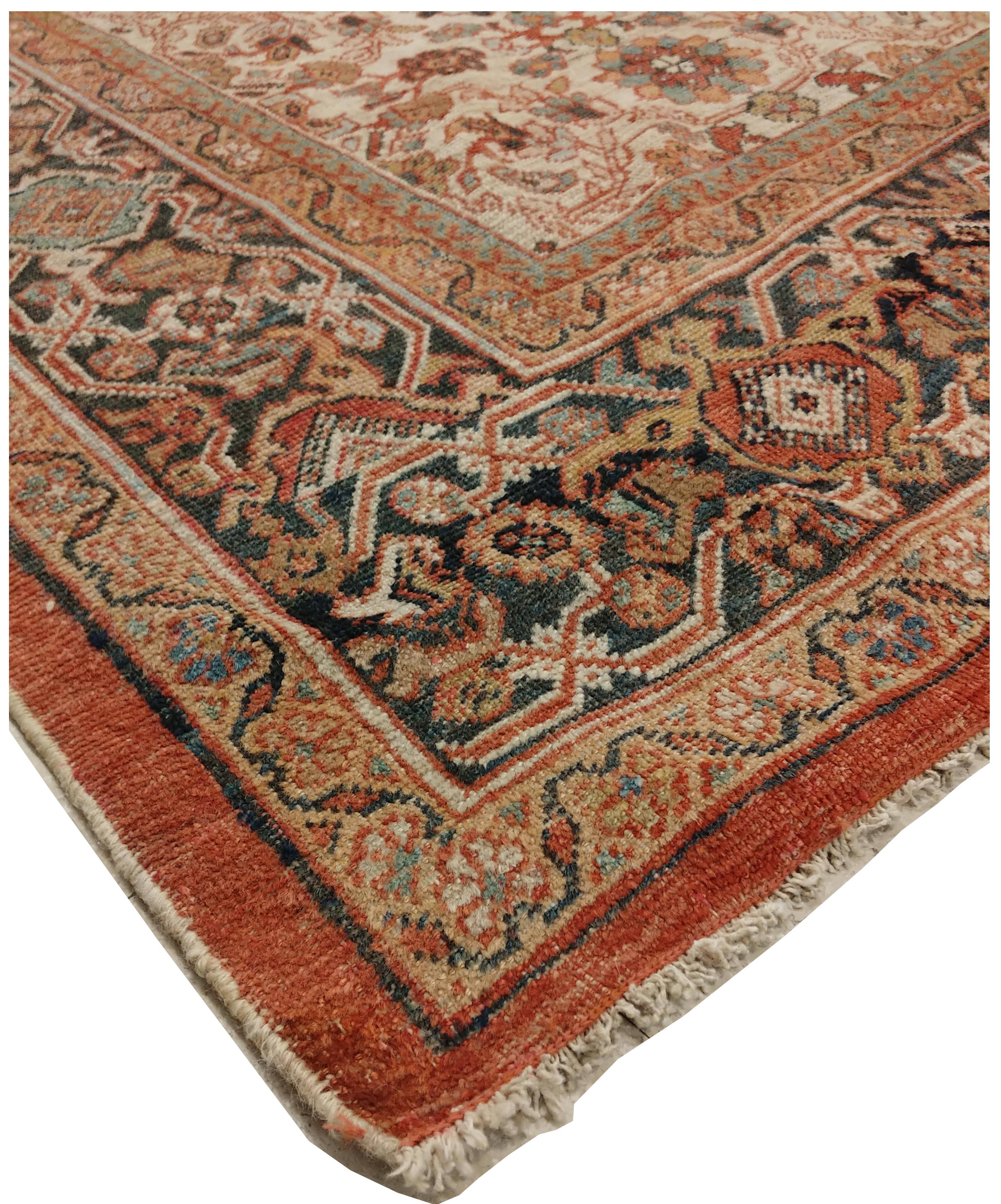 Hand Knotted Antique Persian Sultanabad Carpet, circa 1900 In Good Condition In Port Washington, NY