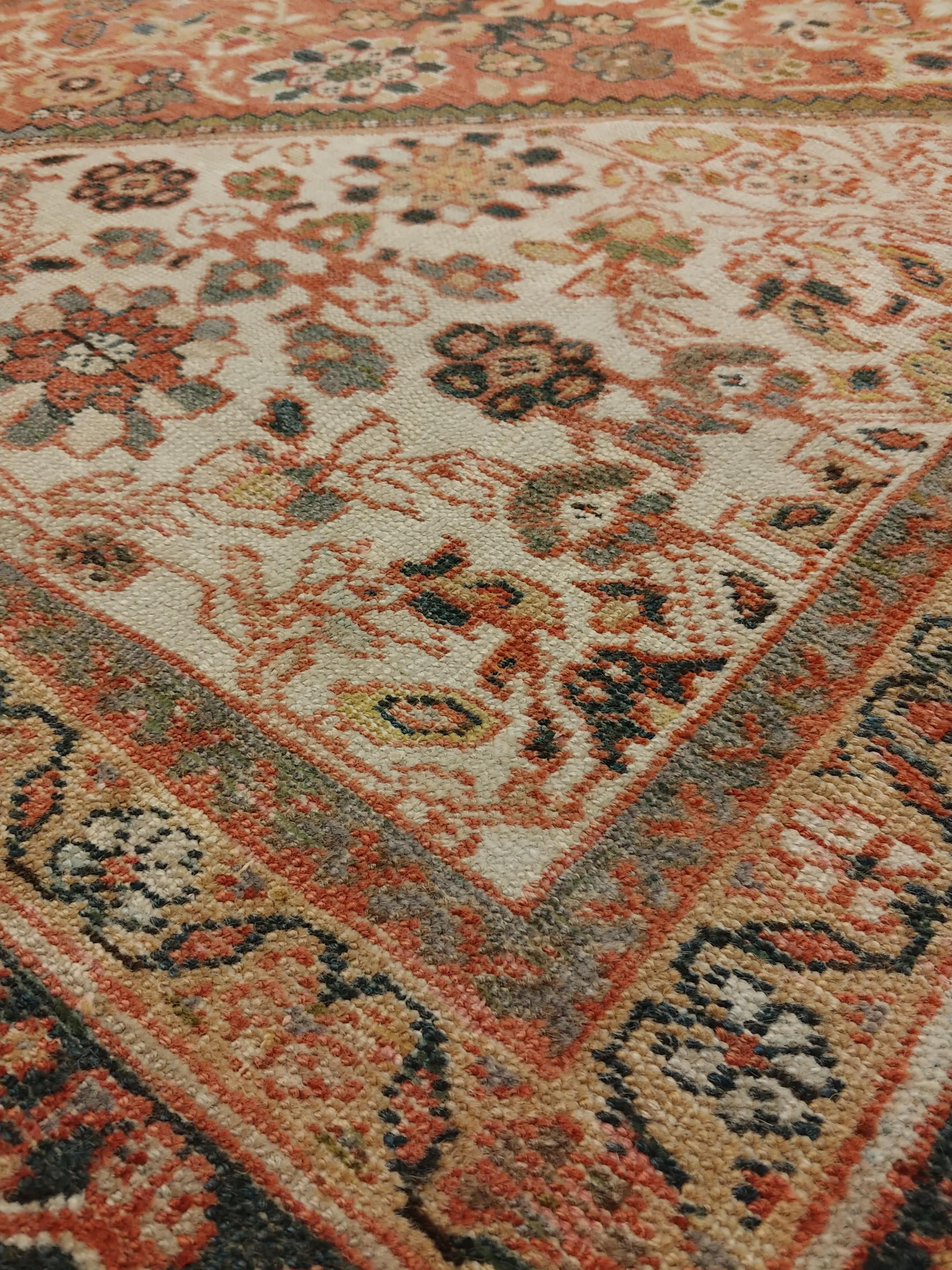 Hand Knotted Antique Persian Sultanabad Carpet, circa 1900 3