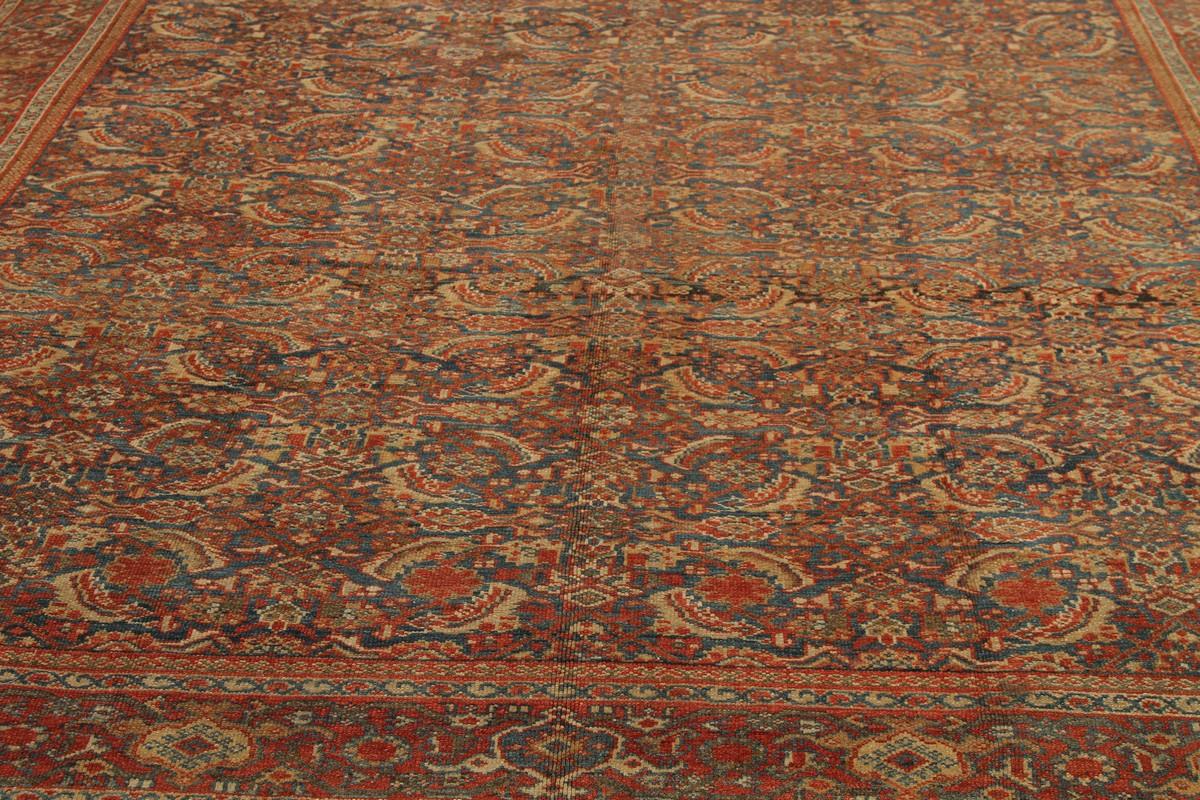 Handgeknüpfter antiker Sultanabad-Perserteppich in rotem Blumenmuster von Teppich & Kelim im Angebot 1