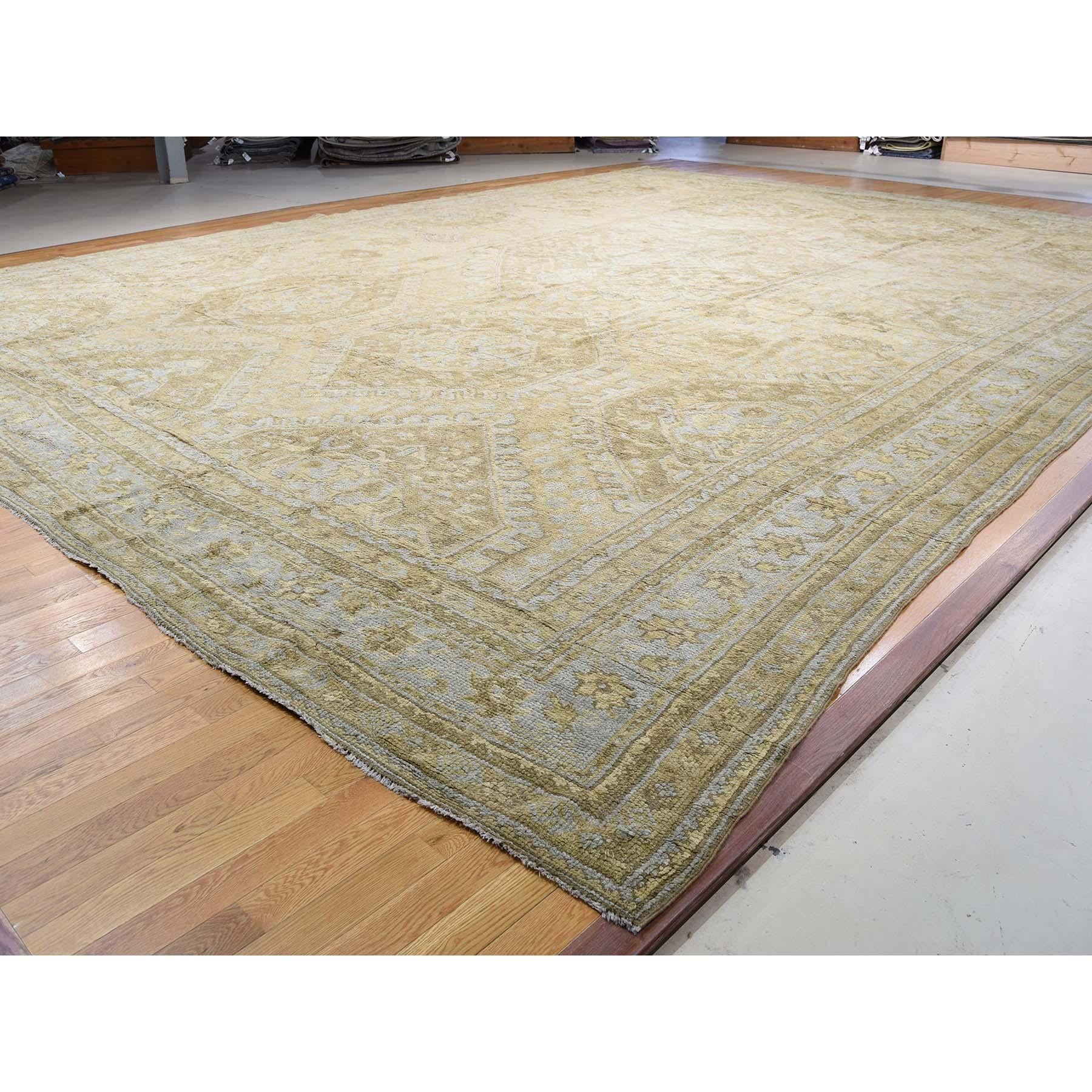 Hand-Knotted Antique Turkish Oushak Exc Cond Oversize Oriental Rug In Good Condition For Sale In Carlstadt, NJ