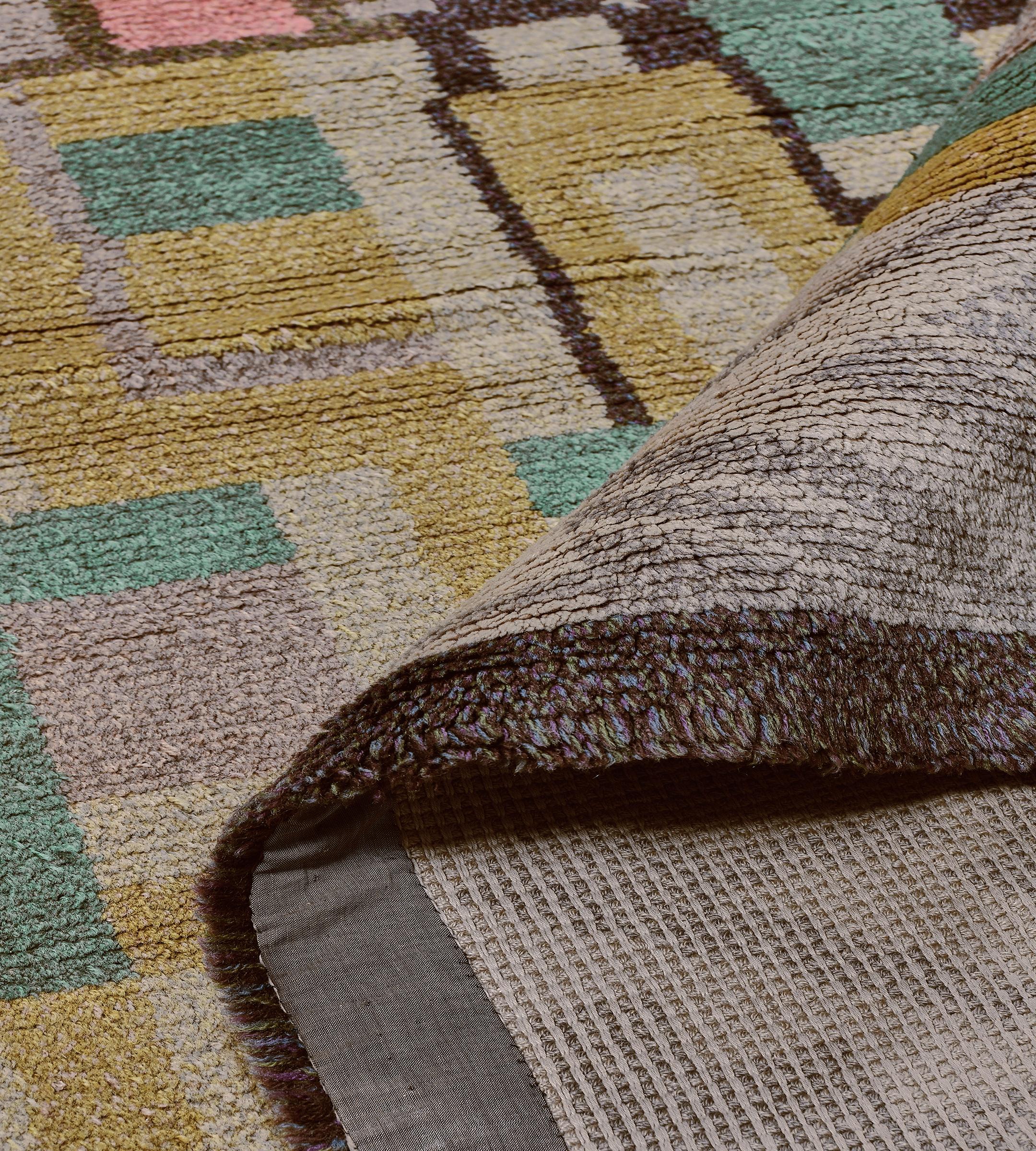 Tapis déco géométrique noué à la main en laine ancienne de Suède en vente 2