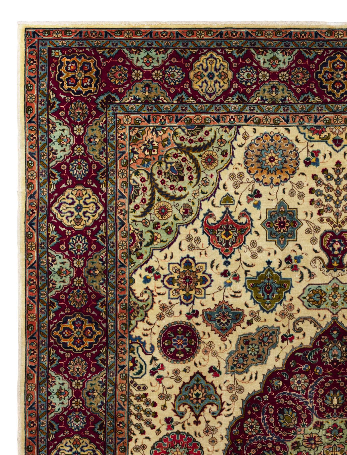 Tissé à la main Tapis de sol noué à la main - Style Tabriz - Ivoire Vert Cramoisi en vente