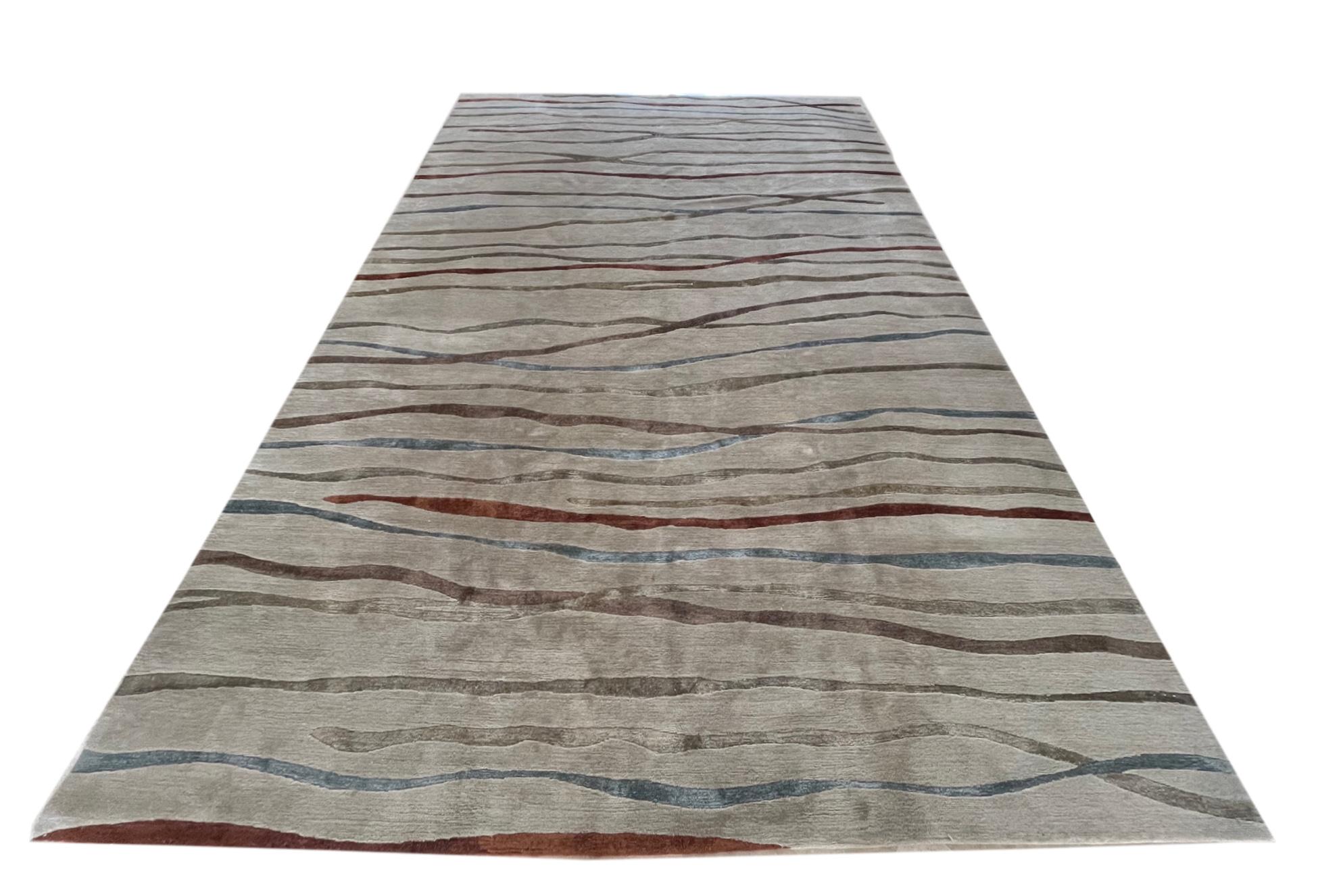 Hand-Knotted Hand Knotted Contemporary Abstract Design Wool Indian Rug 2020 circa For Sale