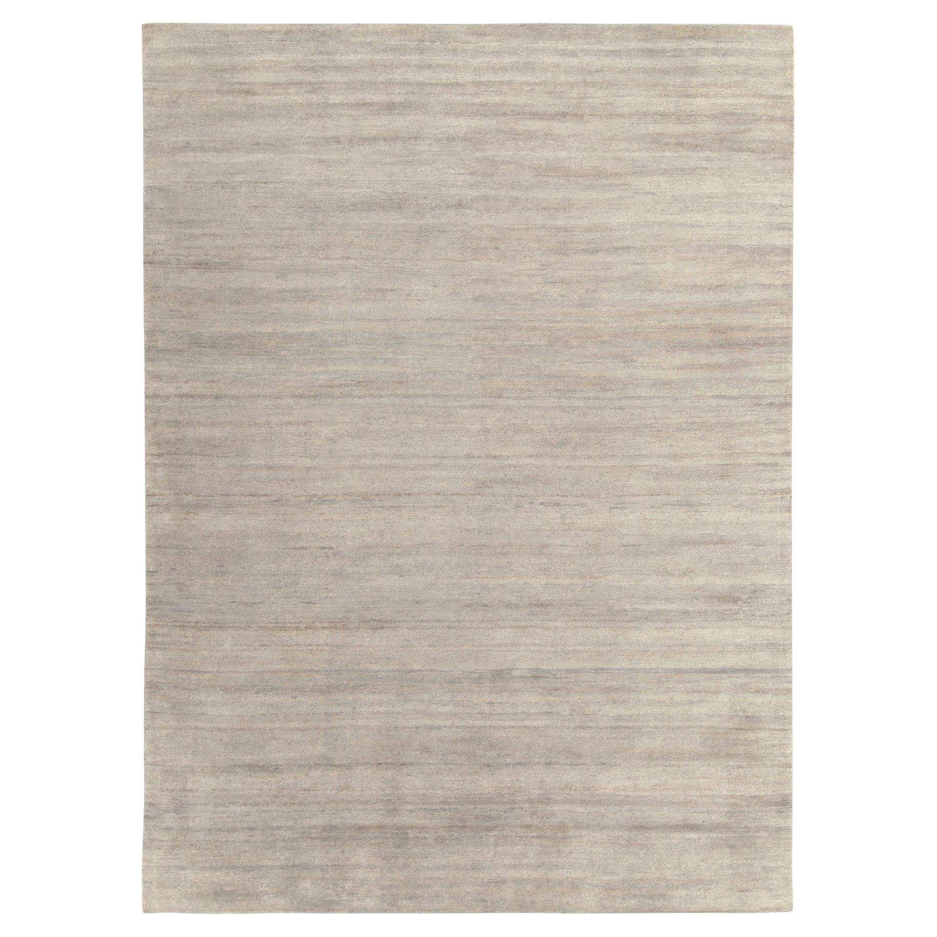 Handgeknüpfter zeitgenössischer Teppich in gestreiftem Grau aus Teppich und Kelim im Angebot