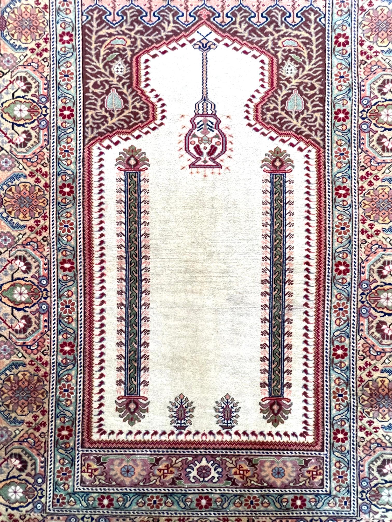 Hand Knotted Cream Geometric Turkish Anatolia Prayer Design Rug, circa 1980 In Good Condition For Sale In San Diego, CA